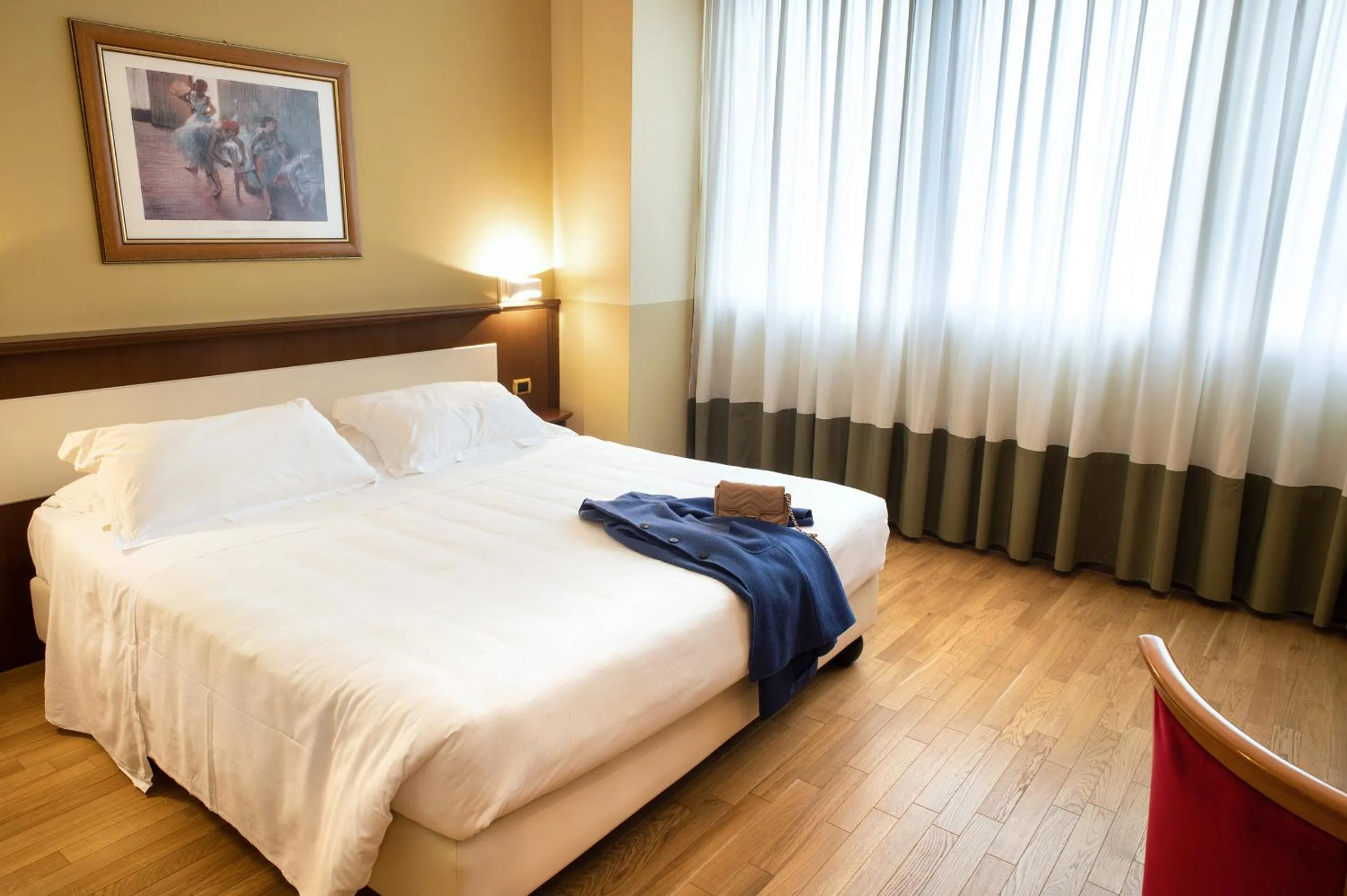 Photo of the whole room, Bed in Hotel Alga