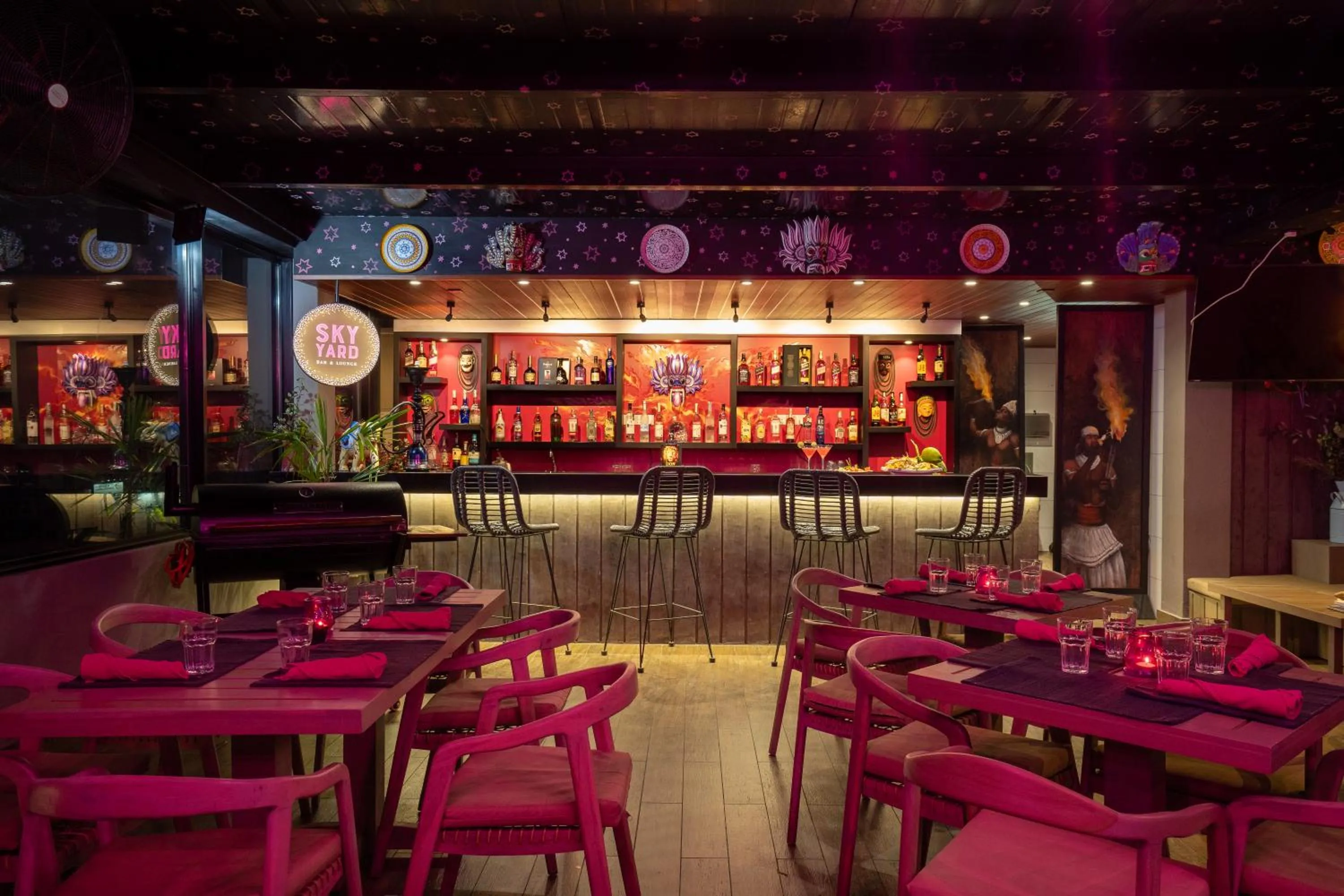 Restaurant/places to eat in MaRadha Colombo