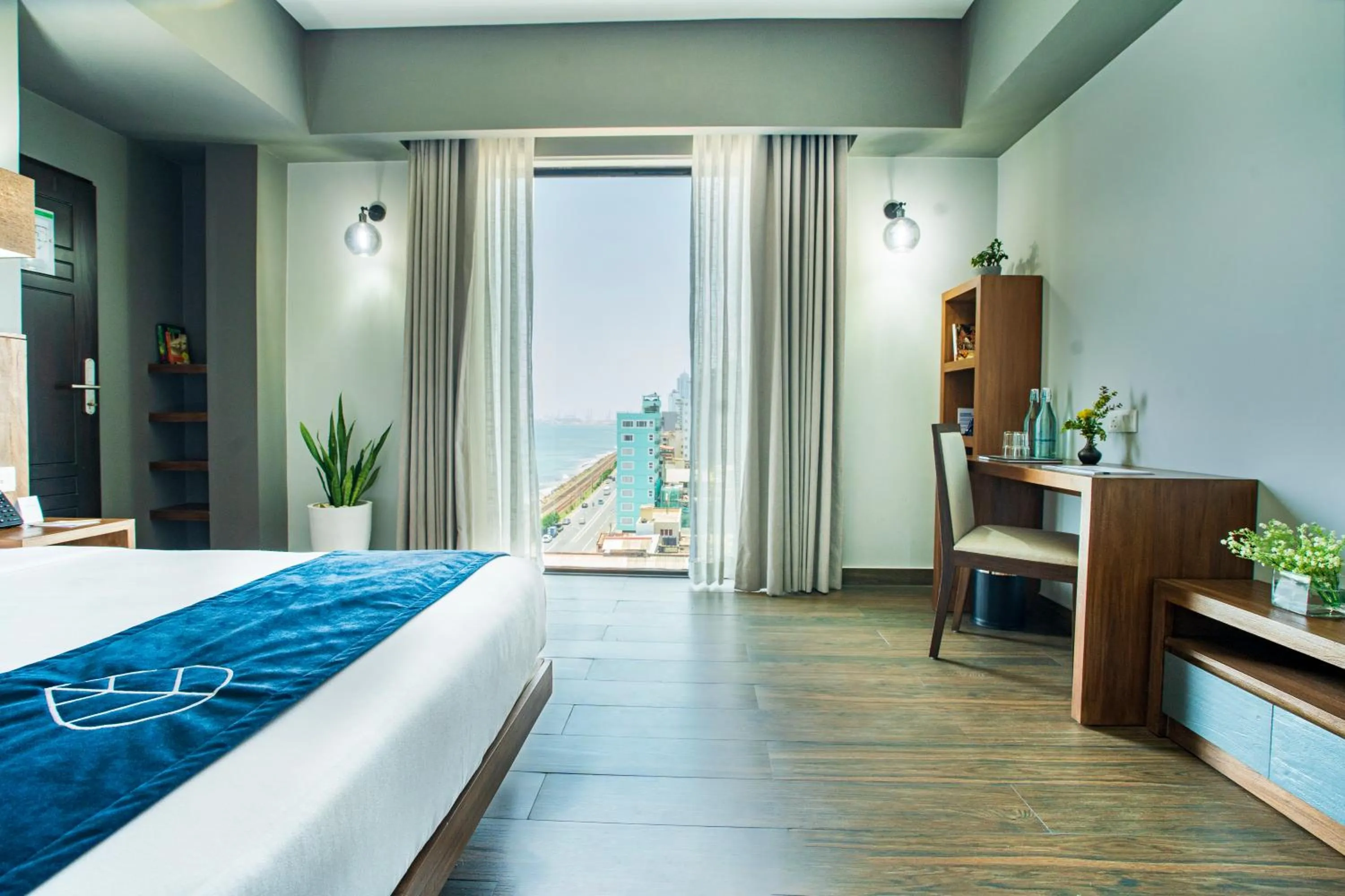 Bedroom, Bed in MaRadha Colombo