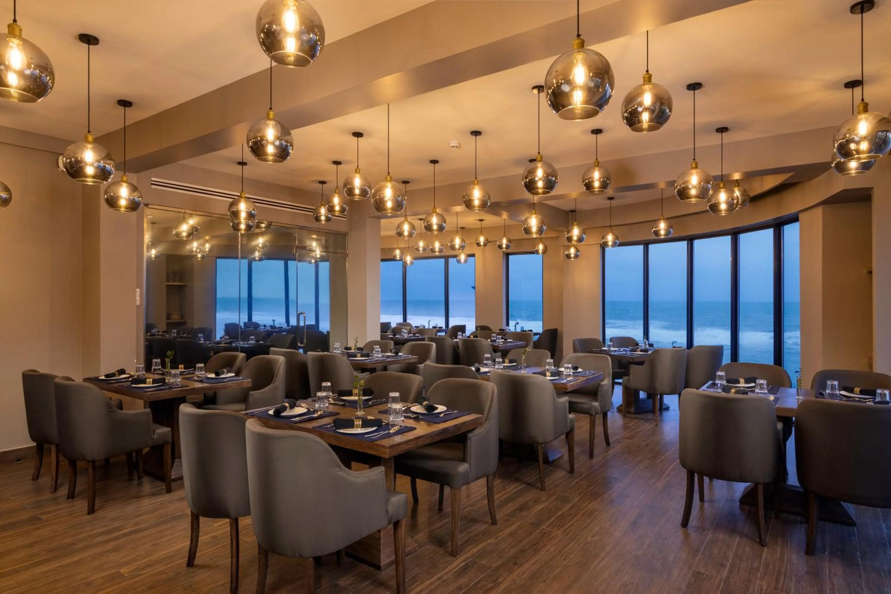 Restaurant/places to eat in MaRadha Colombo