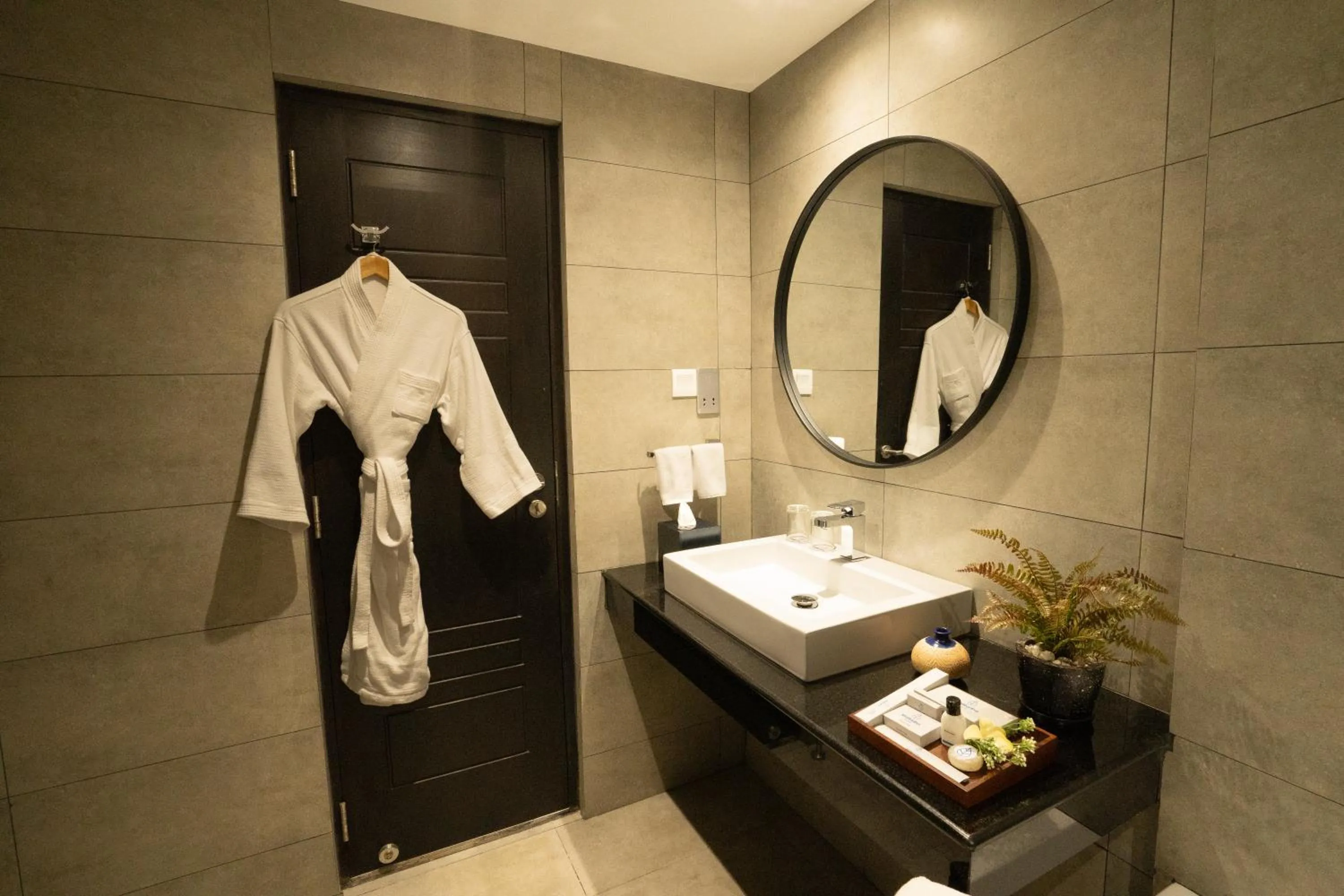 Shower in MaRadha Colombo