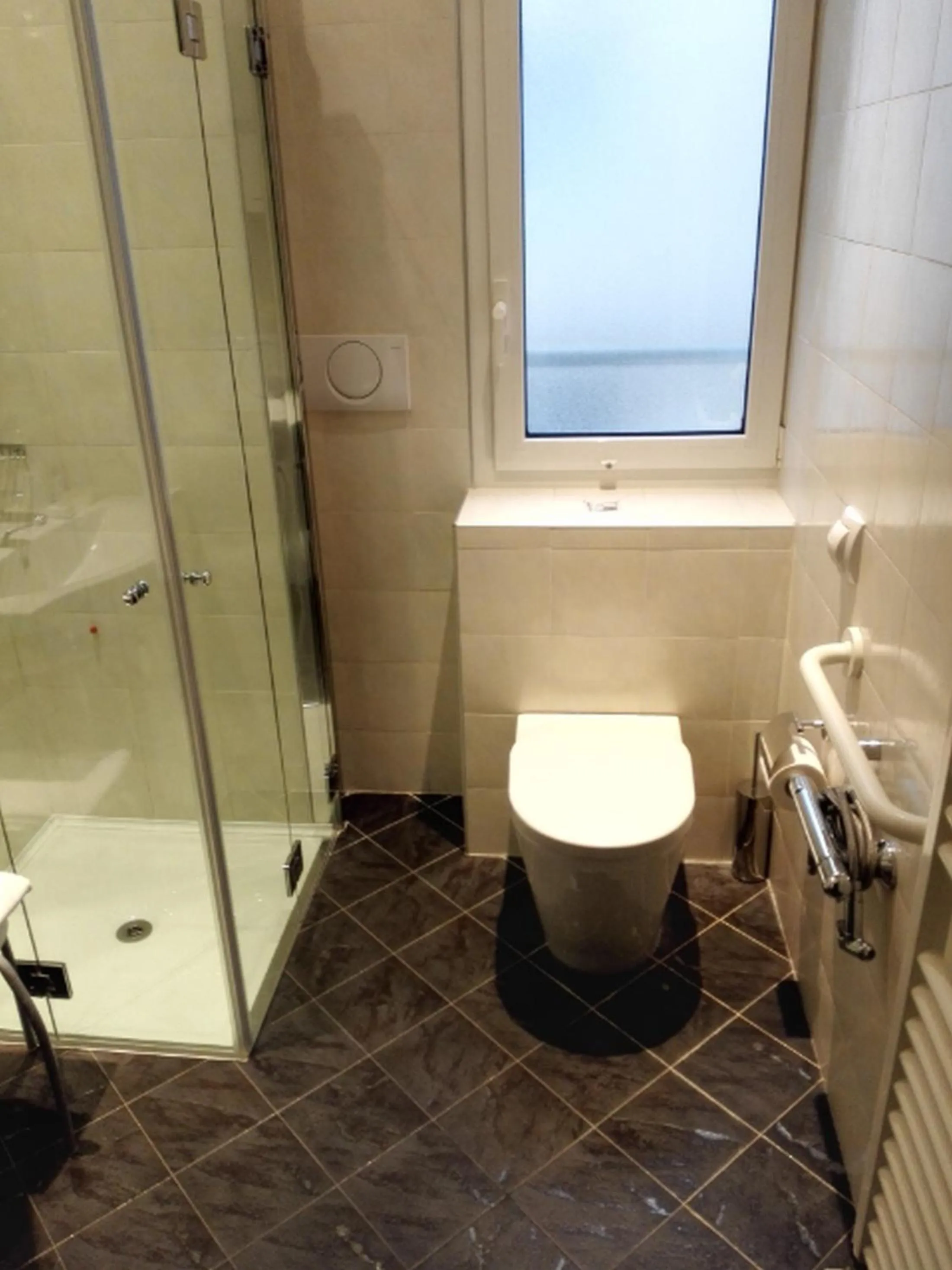 Facility for disabled guests in Card International Hotel