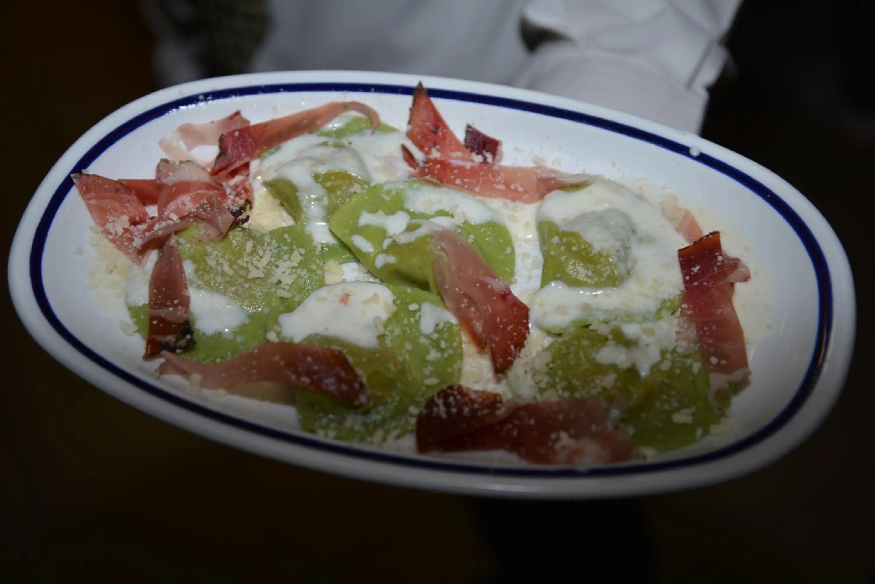 Restaurant/places to eat in Hotel Salus