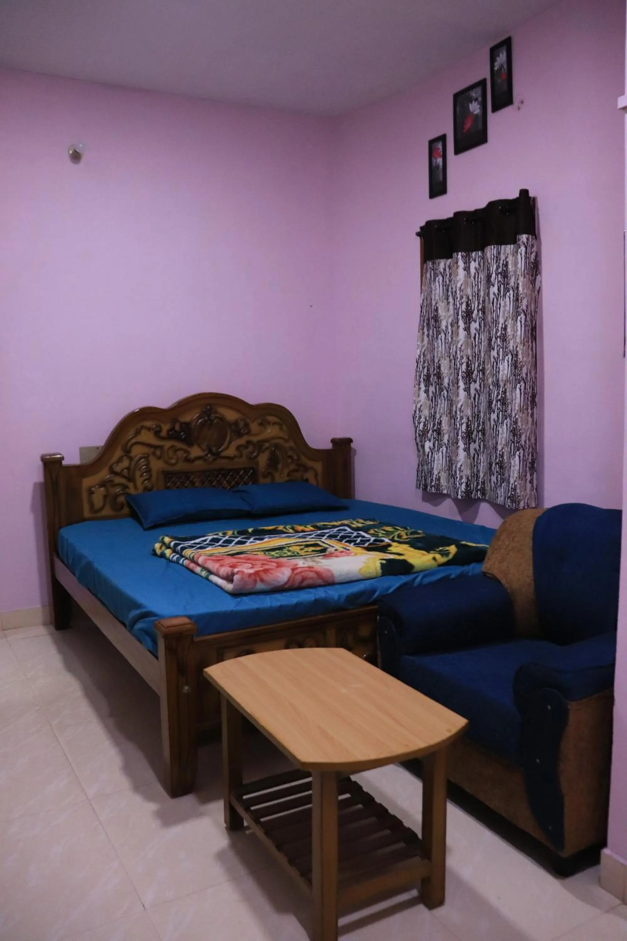 Bedroom in Kodai Pinetree Residency