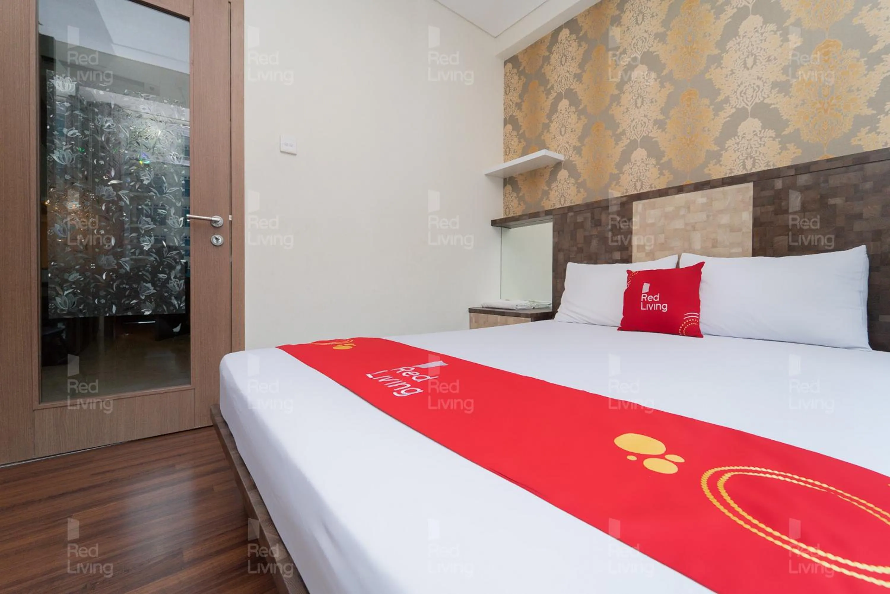 Bedroom, Bed in RedLiving Apartemen Puri Orchard - Tower Magnolia