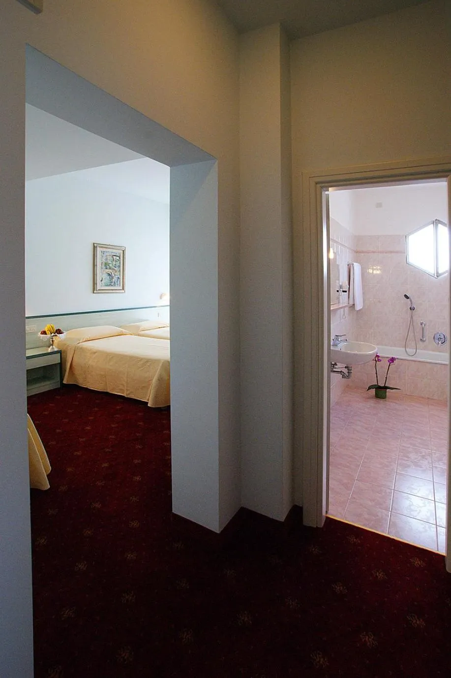 Photo of the whole room, Bed in Hotel Columbia Terme