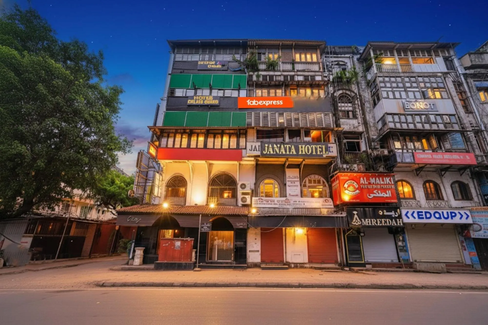 Property building in Via Abad Inn