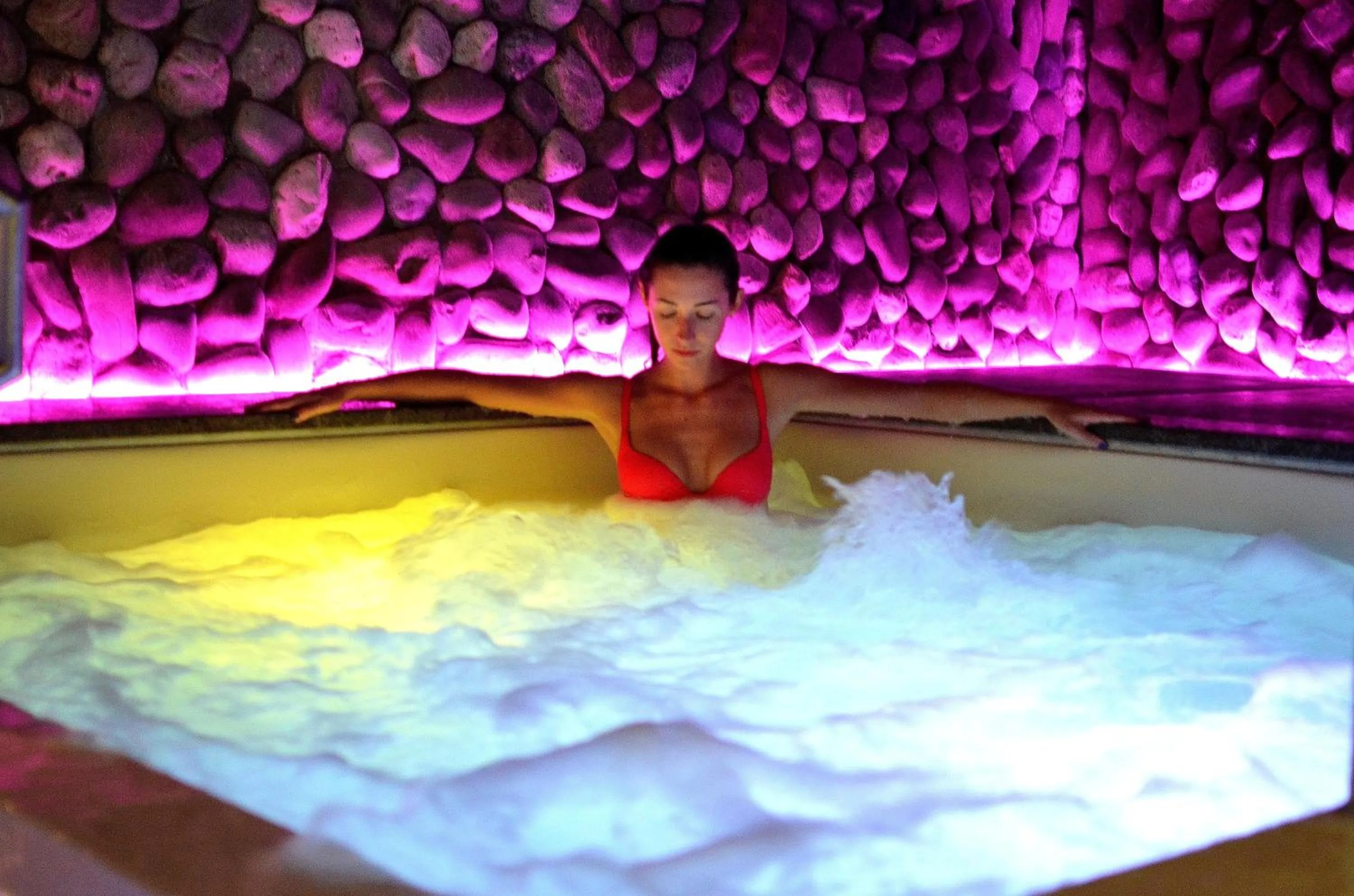 Hot Tub in Hotel Del Buono Wellness & Medical Spa