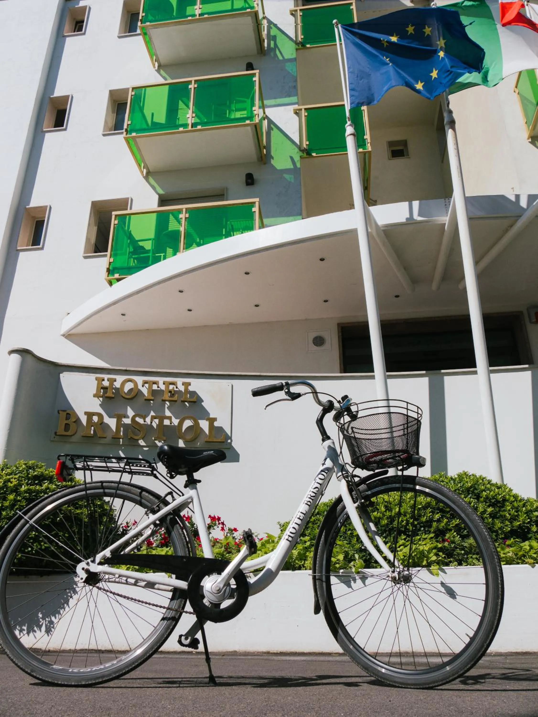 Cycling in Hotel Bristol