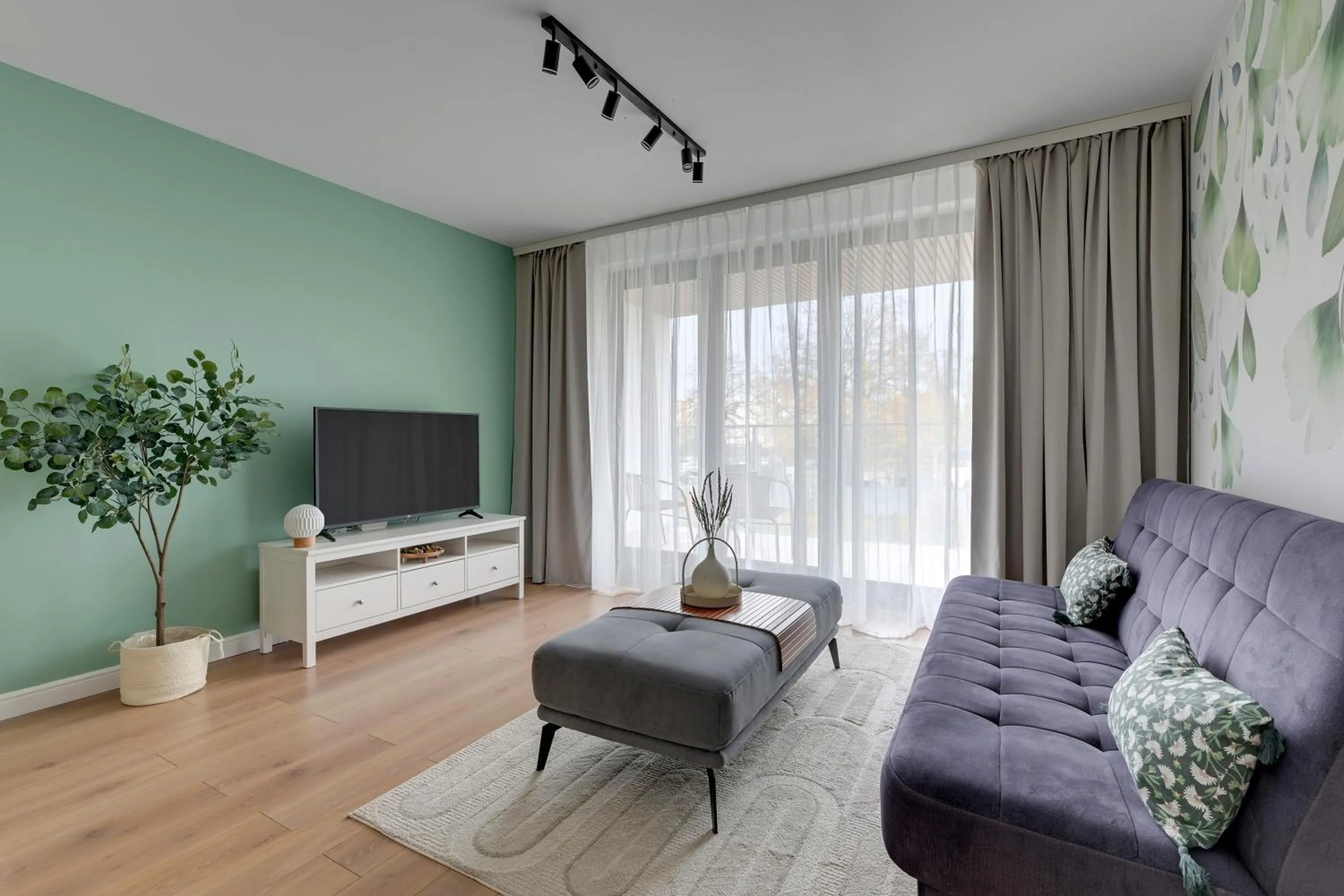 TV and multimedia in Tarasy Bałtyku Seaside, Sauna, Gym & Free Parking by Downtown Apartments