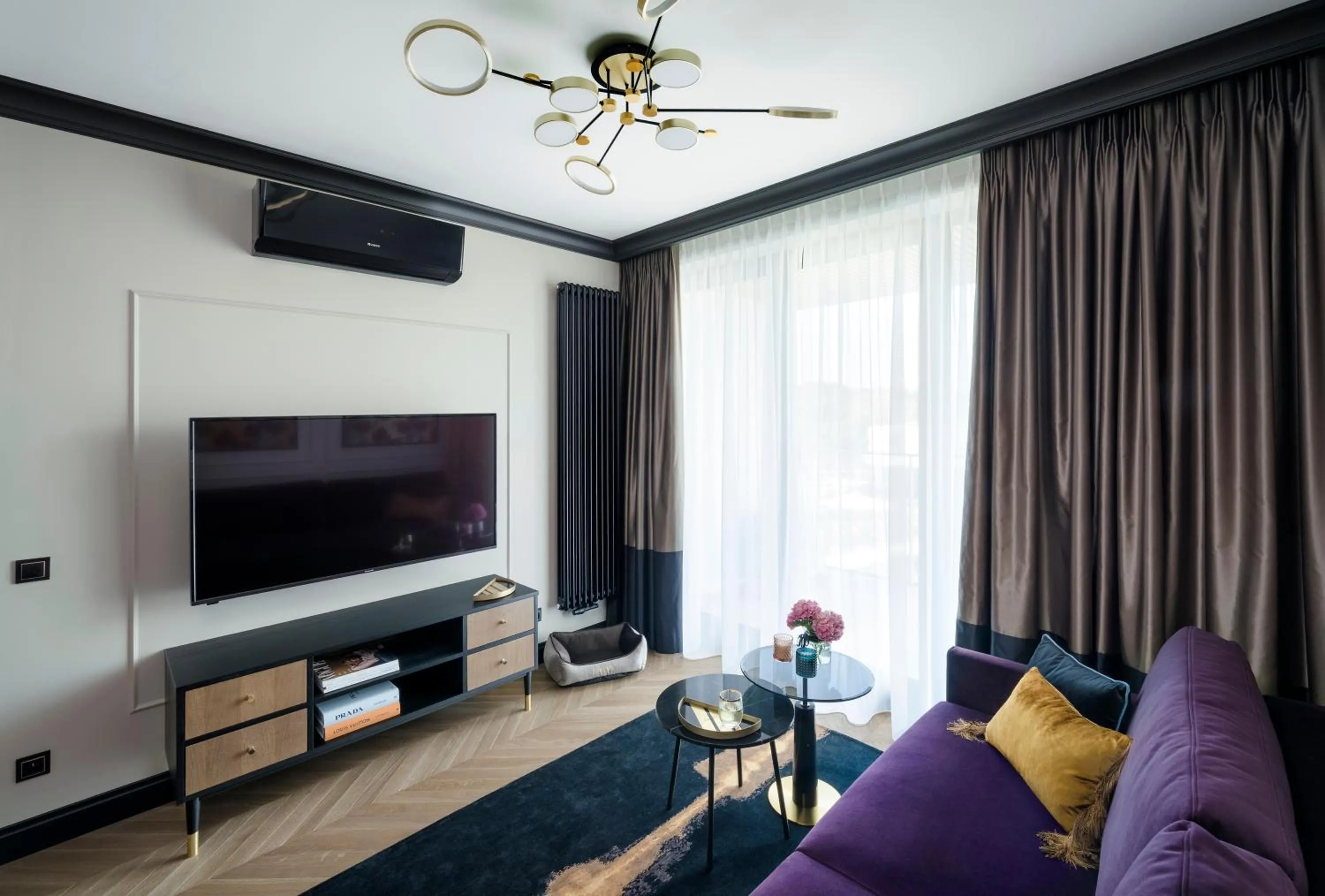 TV and multimedia in Tarasy Bałtyku Seaside, Sauna, Gym & Free Parking by Downtown Apartments