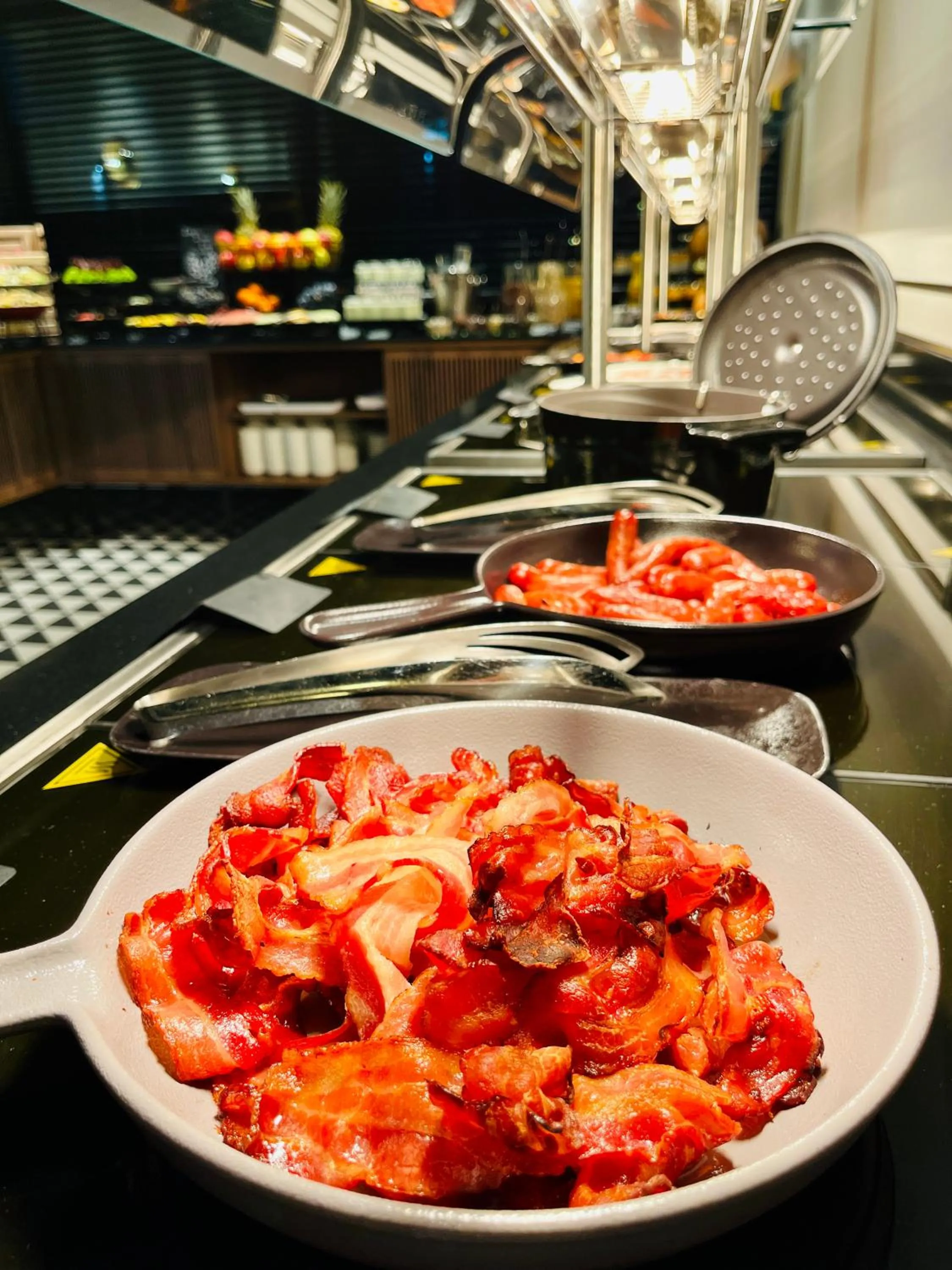 Restaurant/places to eat in Royal Tulip Warsaw Centre