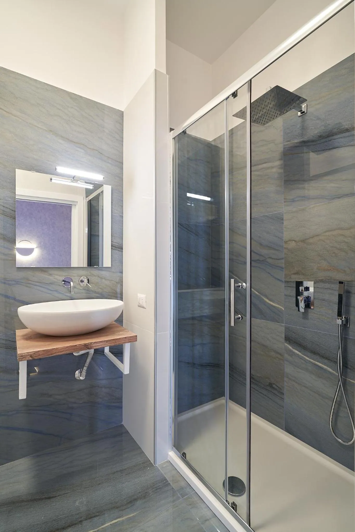 Bathroom in Toto e Peppino Luxury Rooms