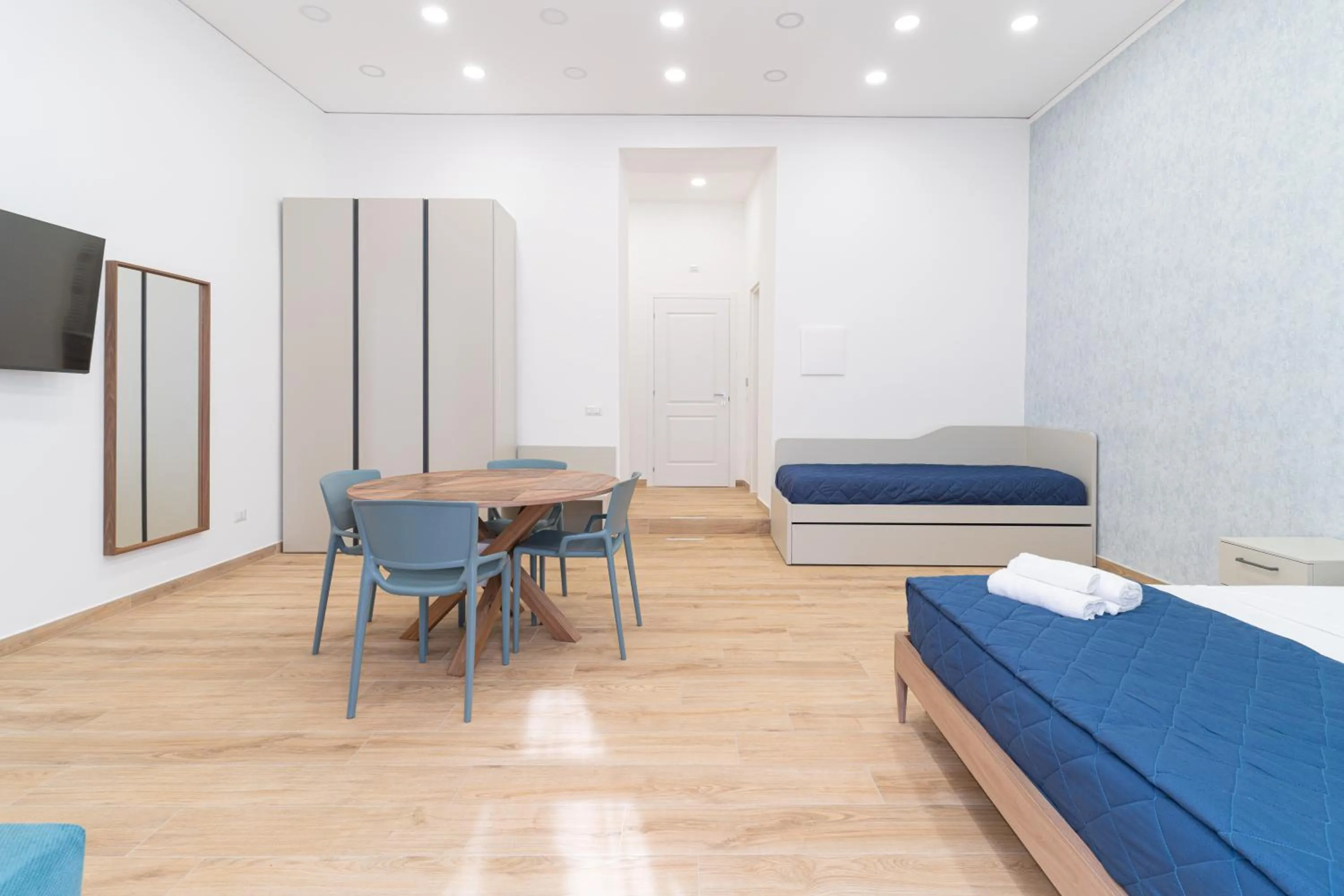 Photo of the whole room, Bed in Toto e Peppino Luxury Rooms