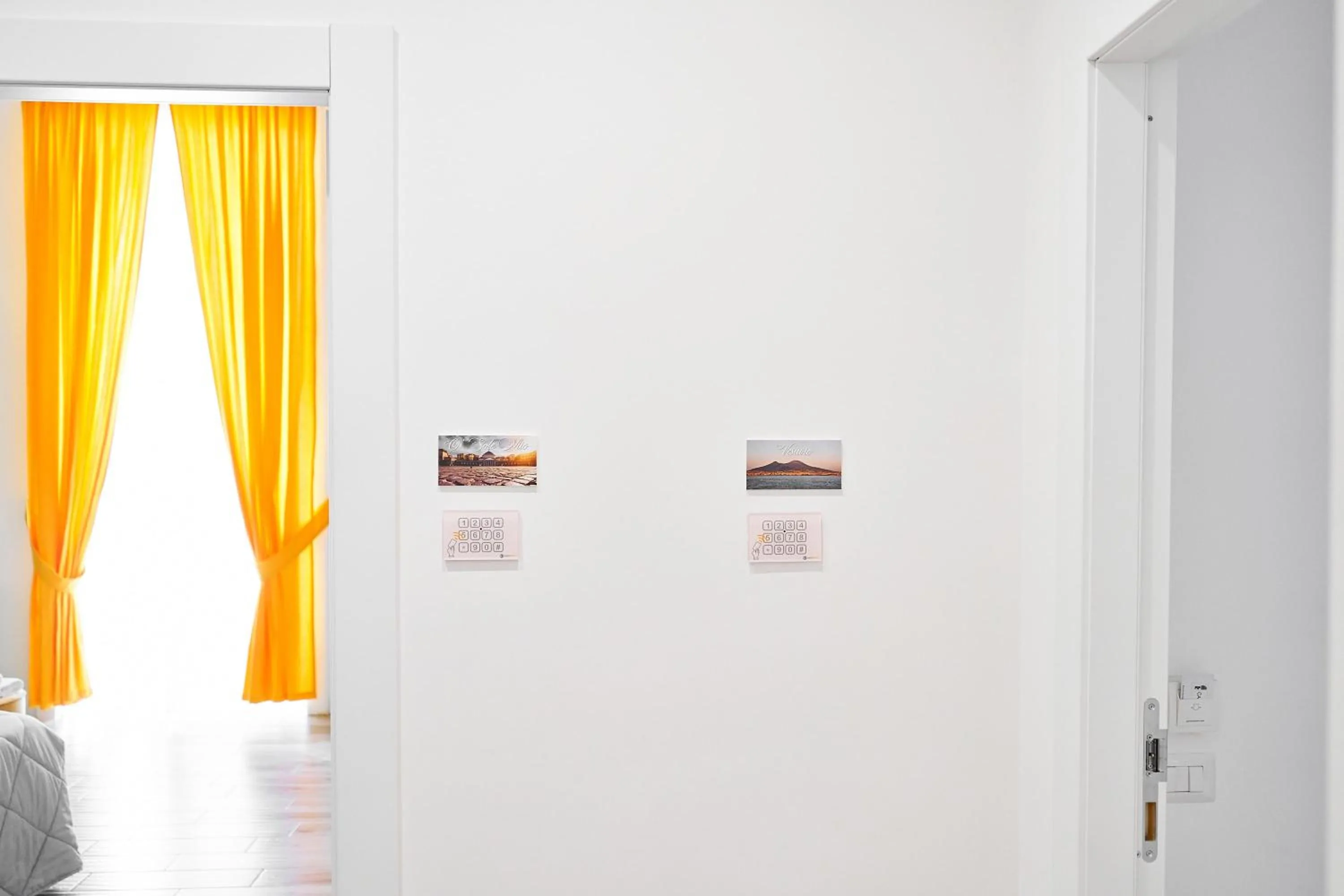 Logo/Certificate/Sign, Bed in Toto e Peppino Luxury Rooms