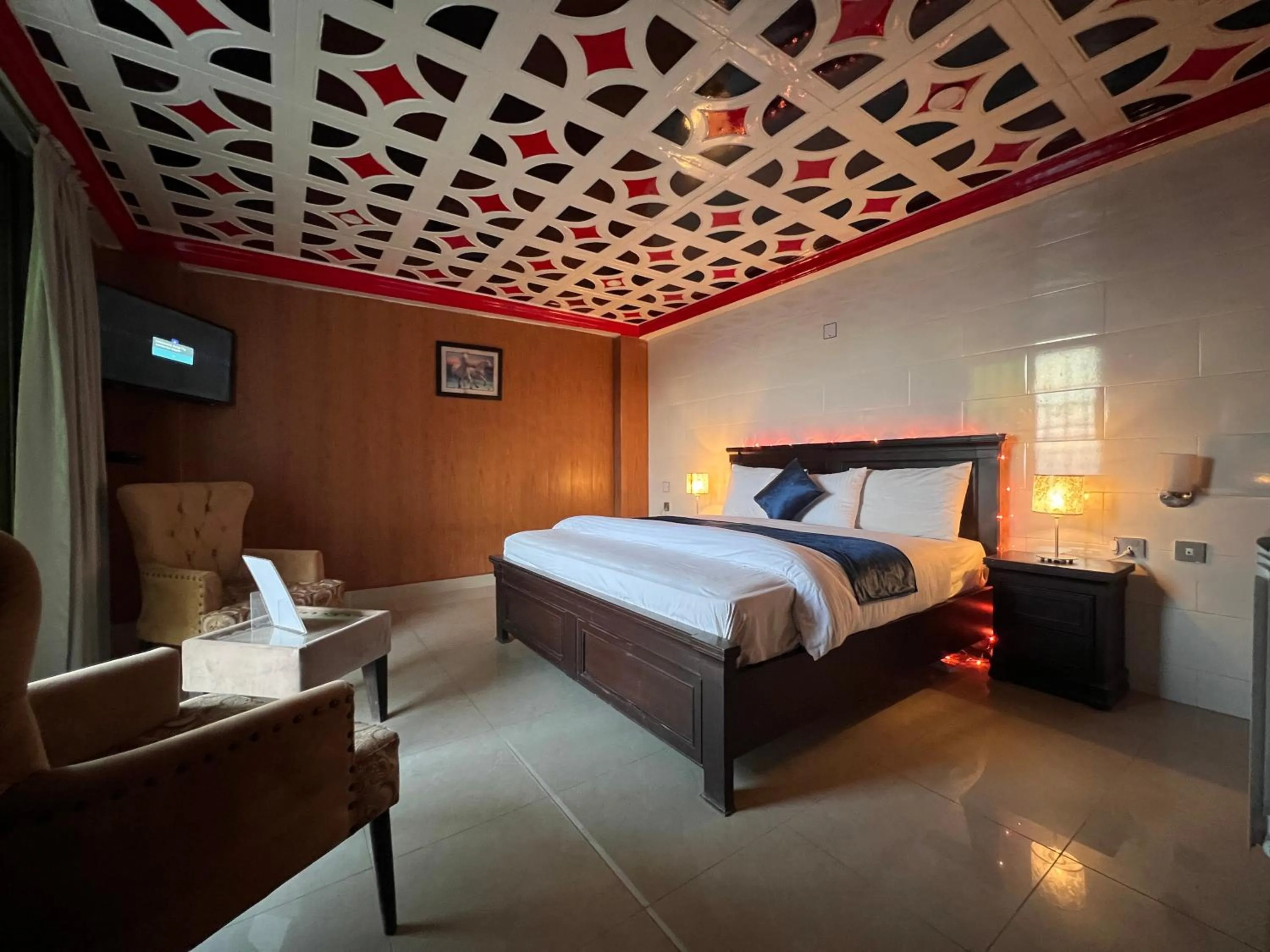 Bed in Shagufta Hotel Murree