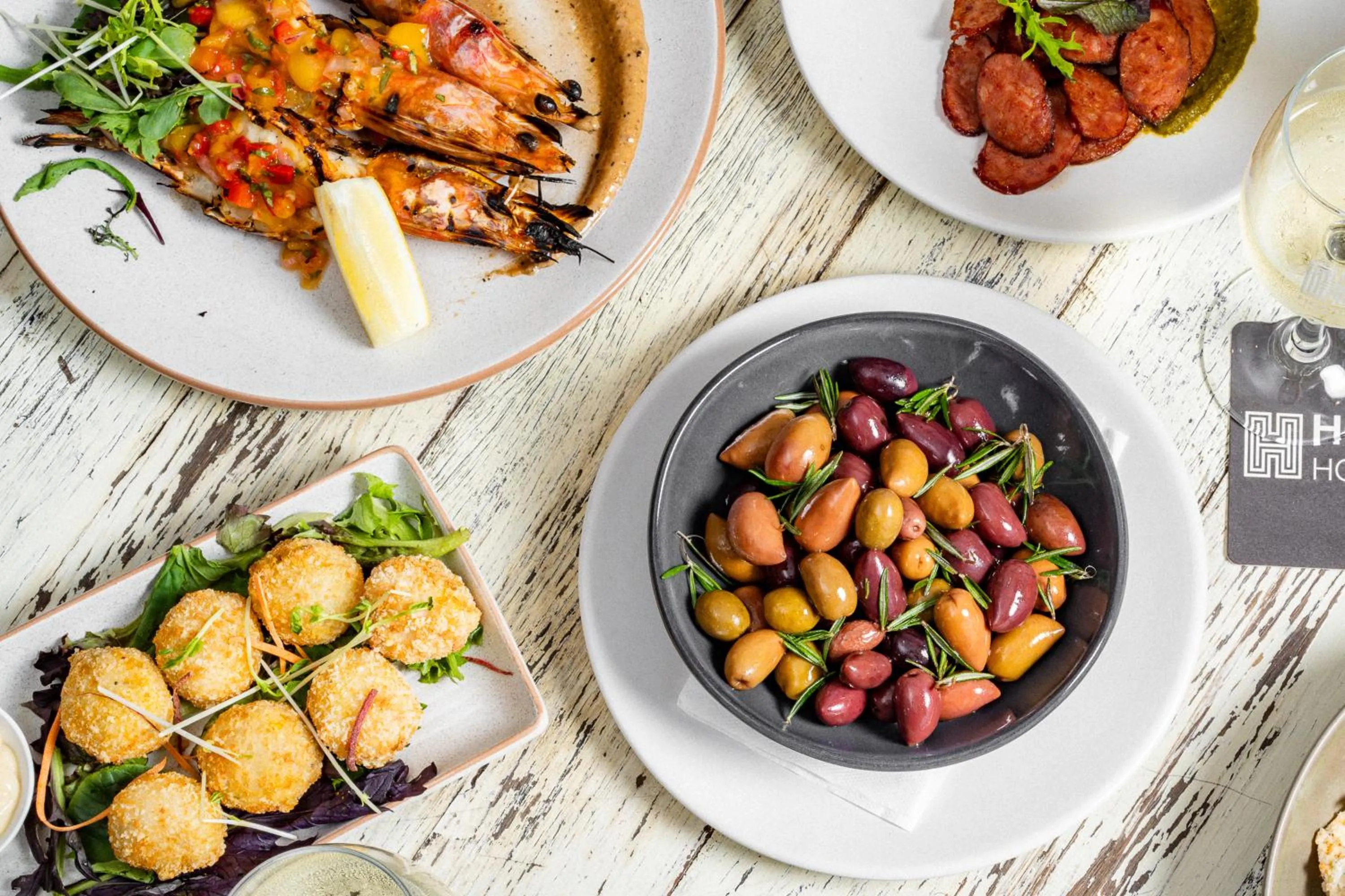 Food and drinks in Belmont Hotel Lake Macquarie