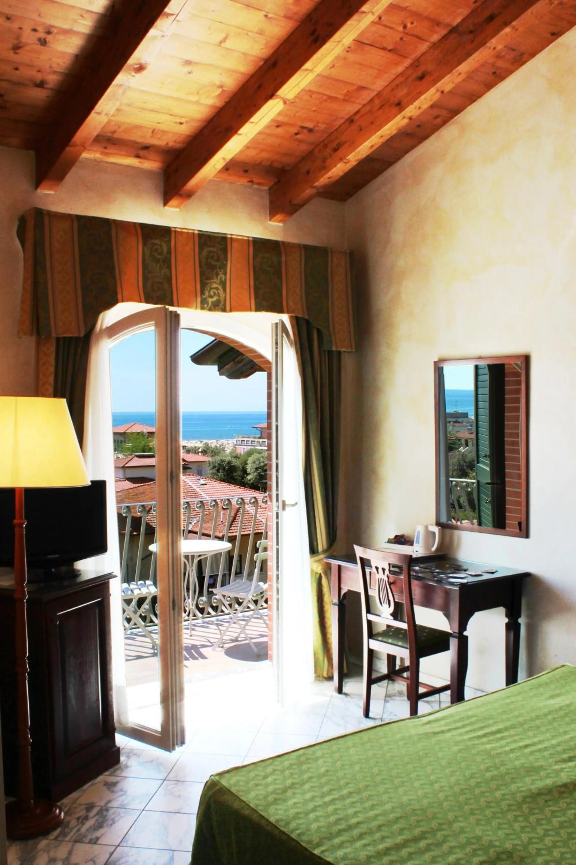 Photo of the whole room, Bed in Hotel La Pigna