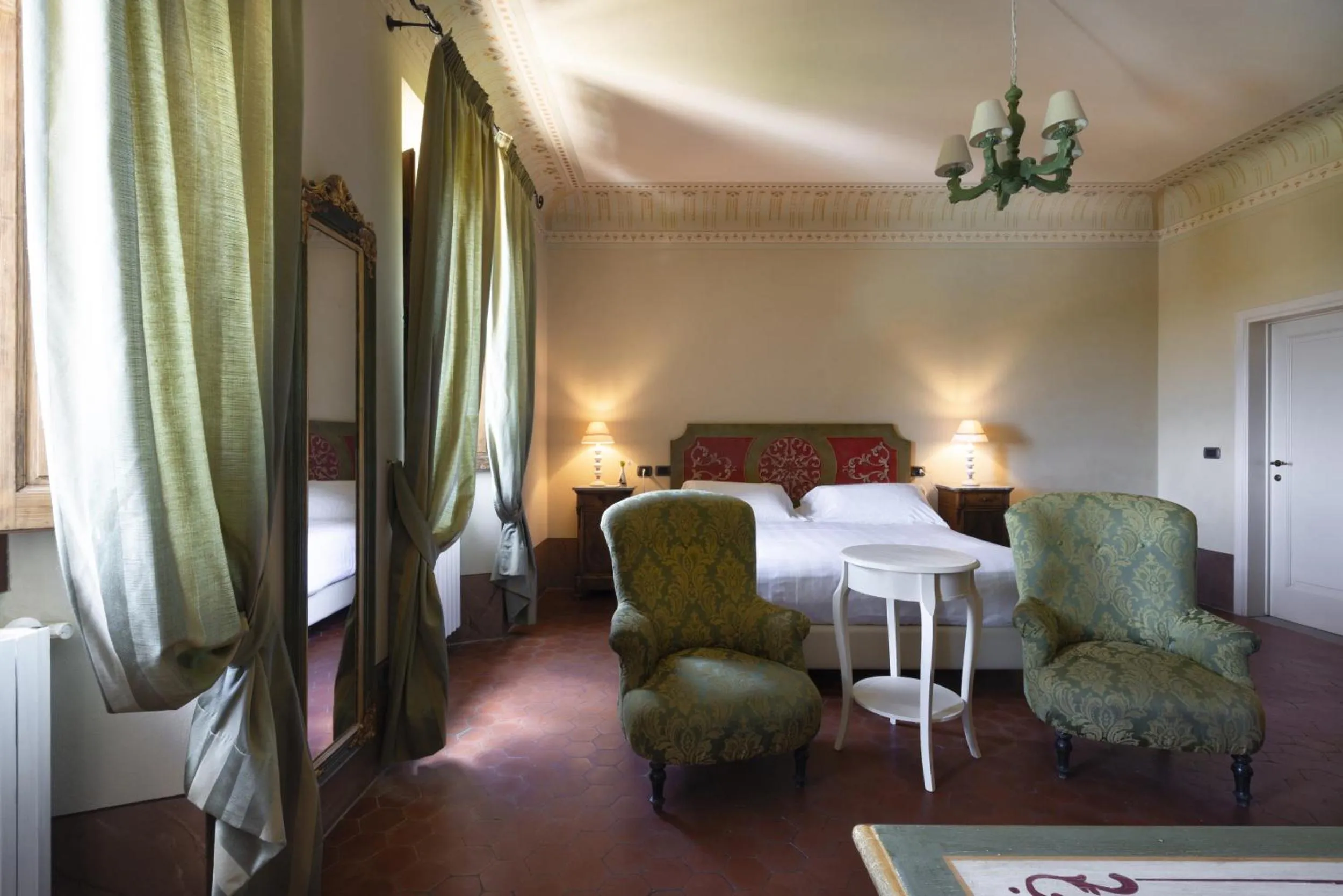 Photo of the whole room, Bed in Palagina la dimora