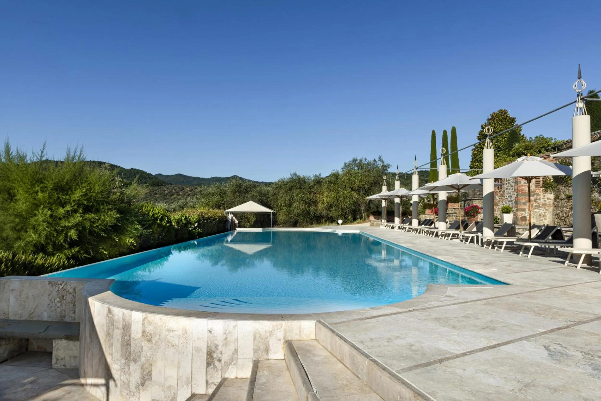 Pool view in Palagina la dimora