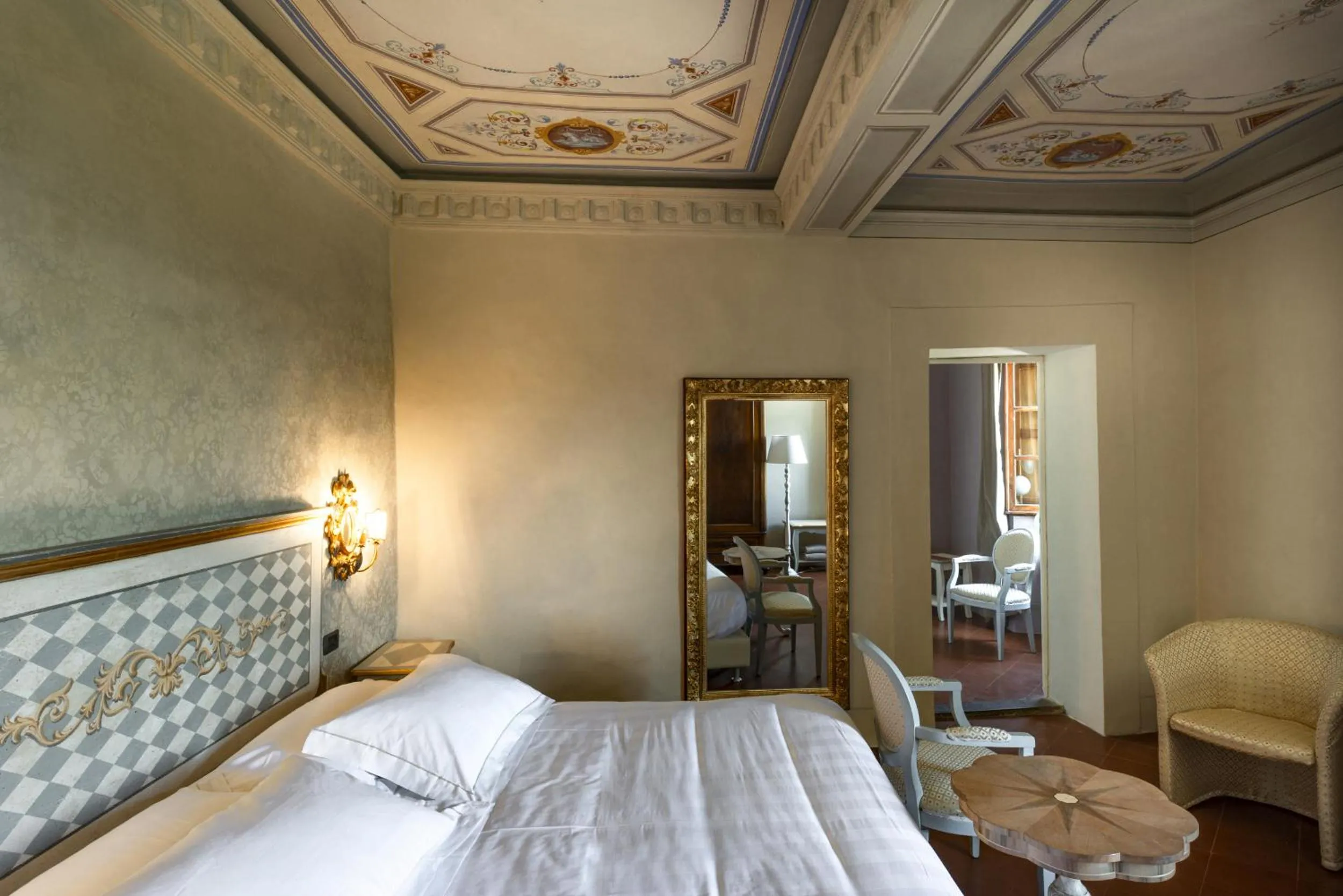 Photo of the whole room, Bed in Palagina la dimora