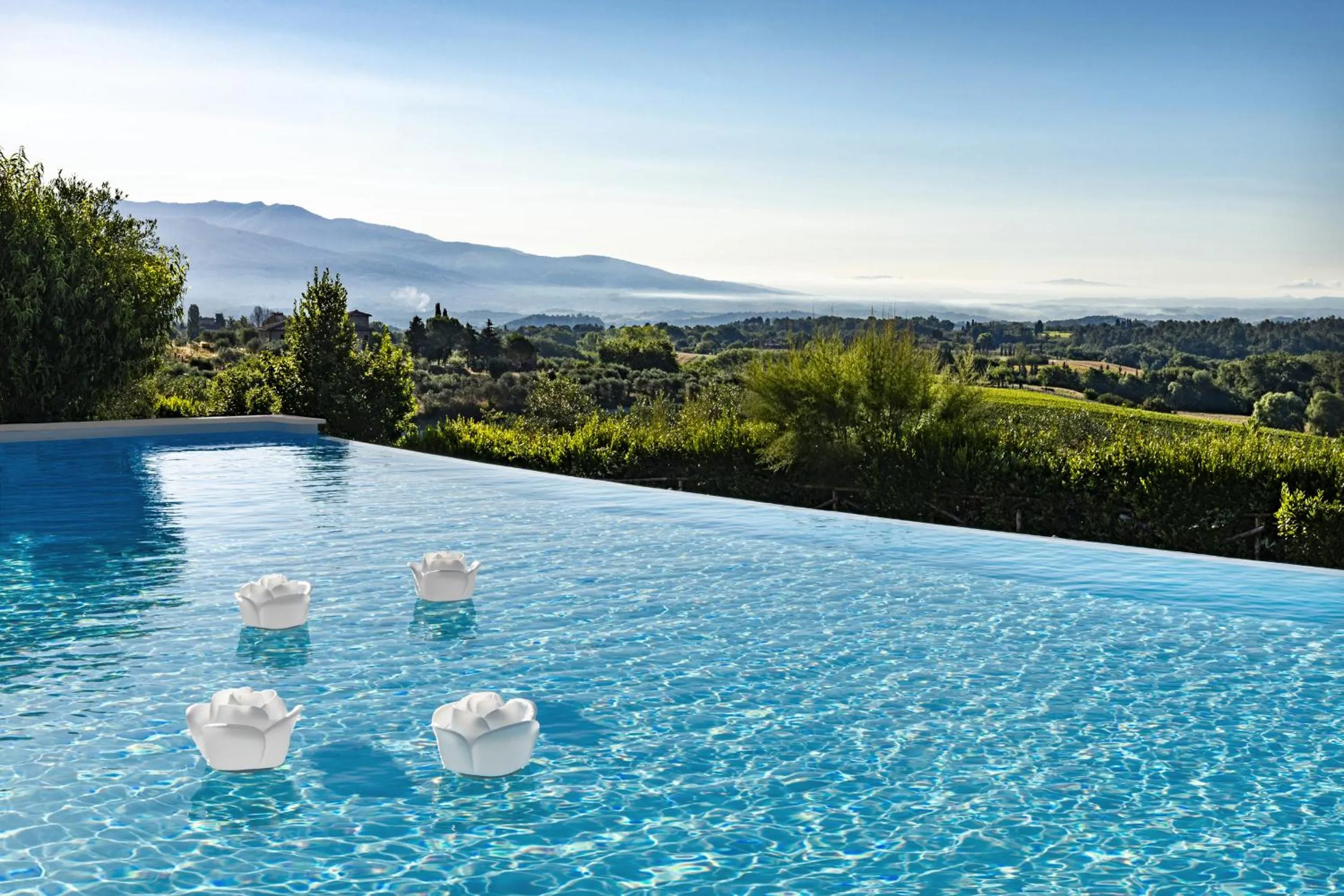 Pool view in Palagina la dimora