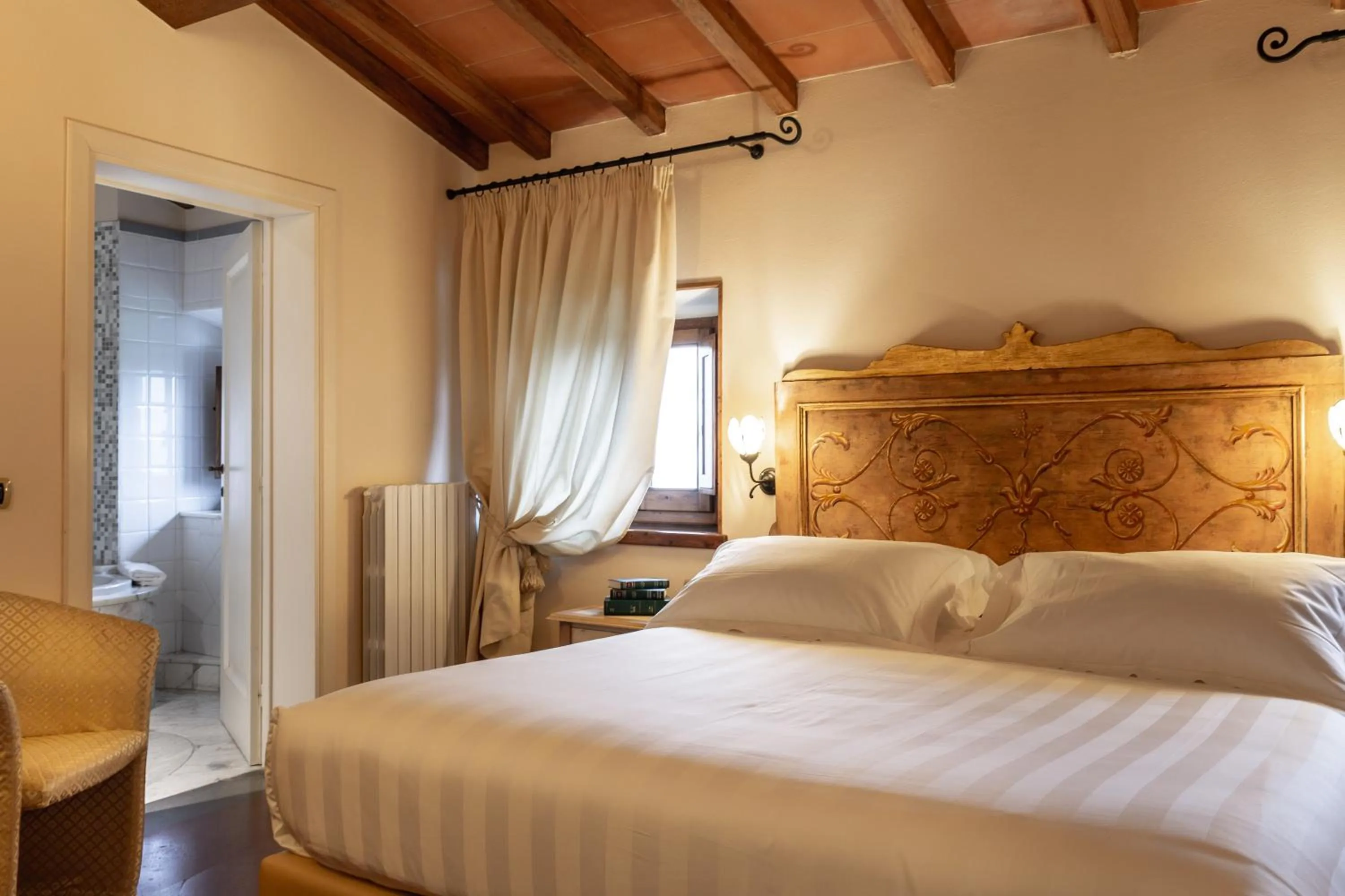 Photo of the whole room, Bed in Palagina la dimora