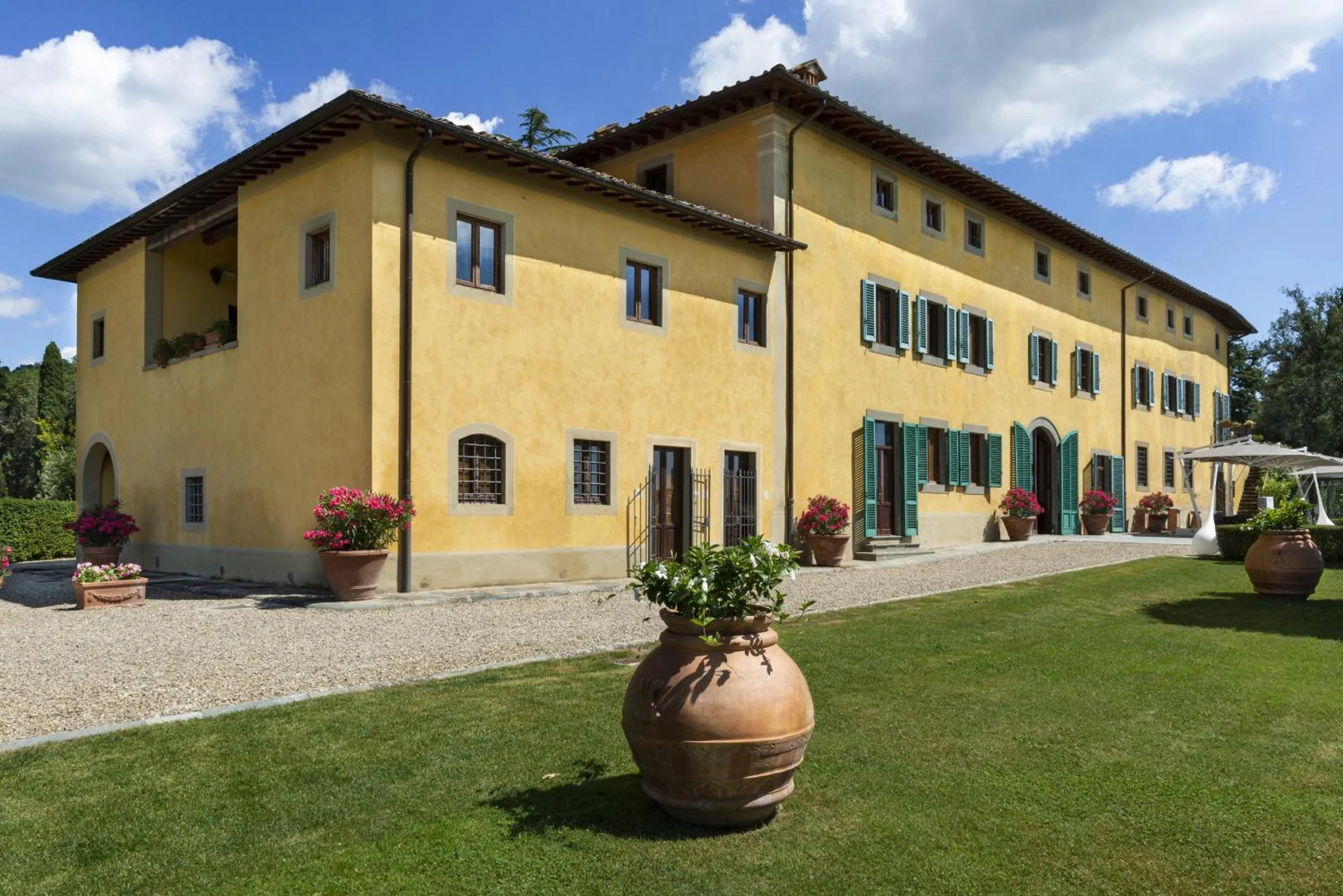 Property building in Palagina la dimora