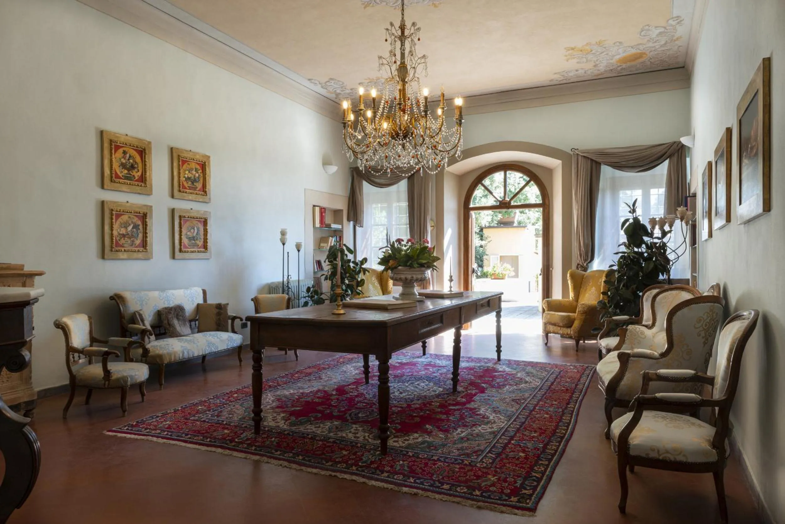 Communal lounge/ TV room in Palagina la dimora