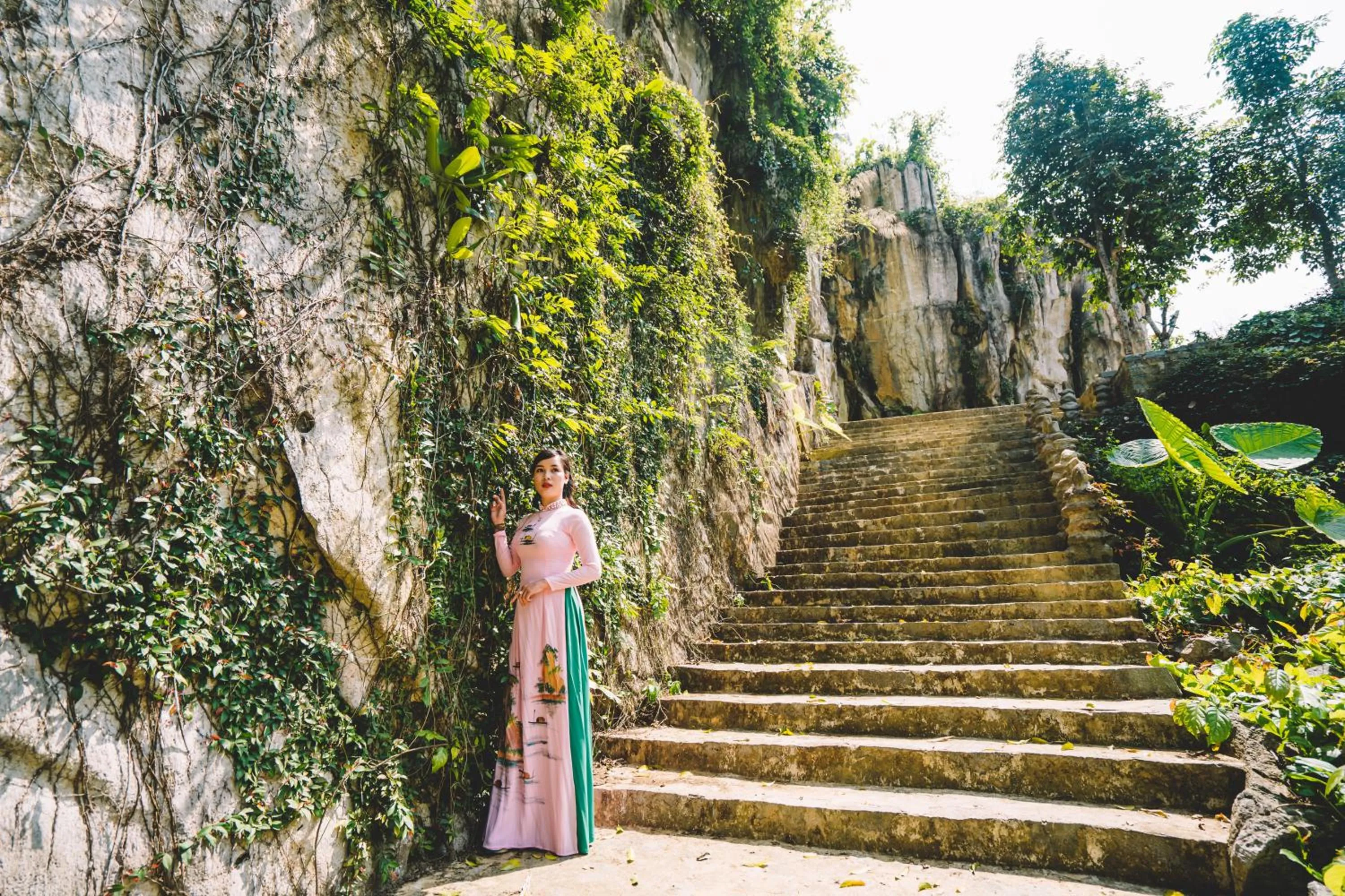 People in Fivitel Cổng Trời Đông Giang - Fivitel Đông Giang Heaven's Gate