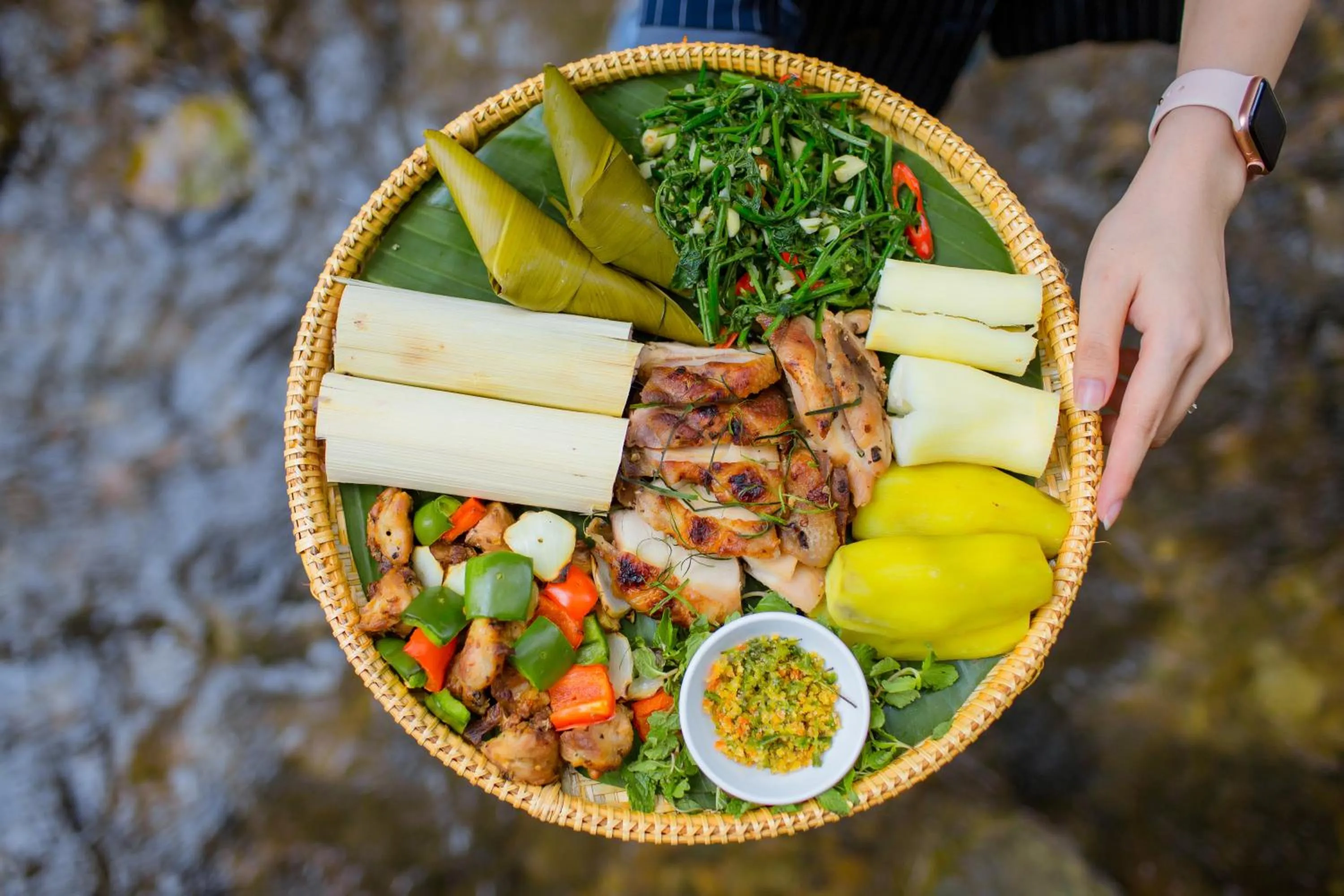 Food and drinks in Fivitel Cổng Trời Đông Giang - Fivitel Đông Giang Heaven's Gate