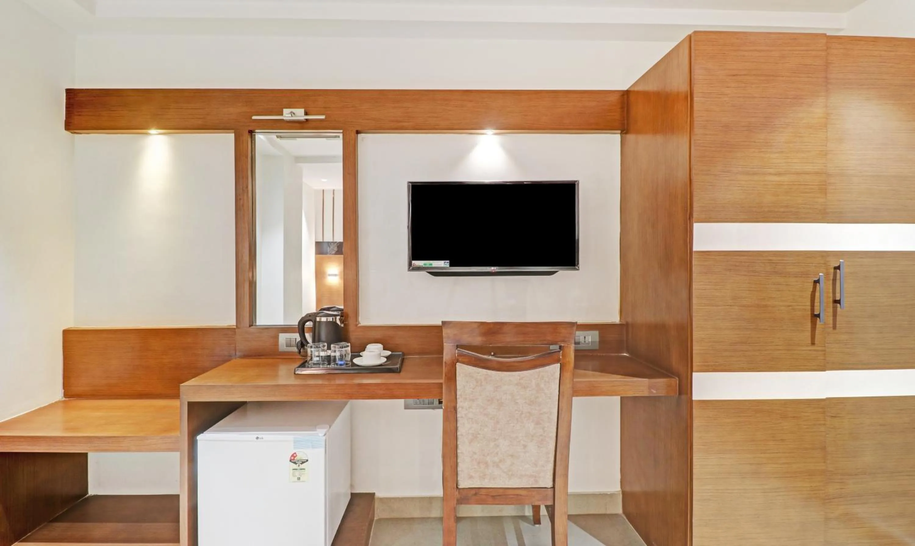 TV and multimedia in Treebo Emora Grand