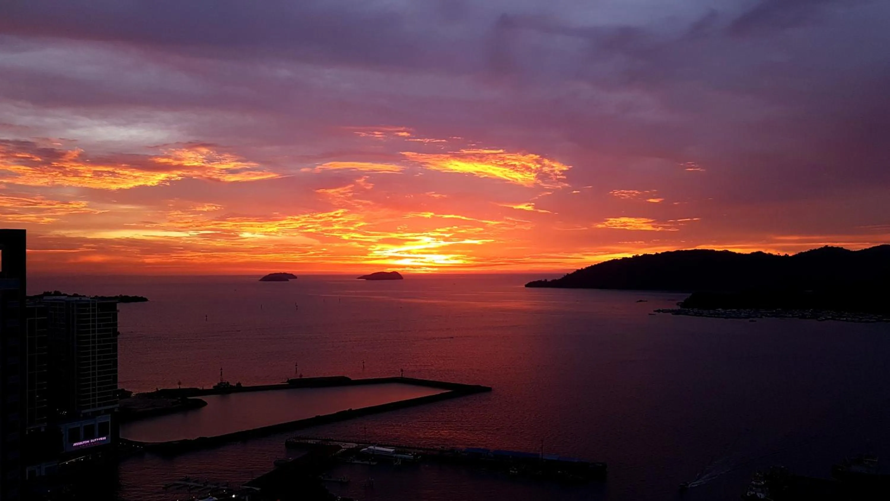 Sunset in Alawa @ Jesselton Quay Kota Kinabalu