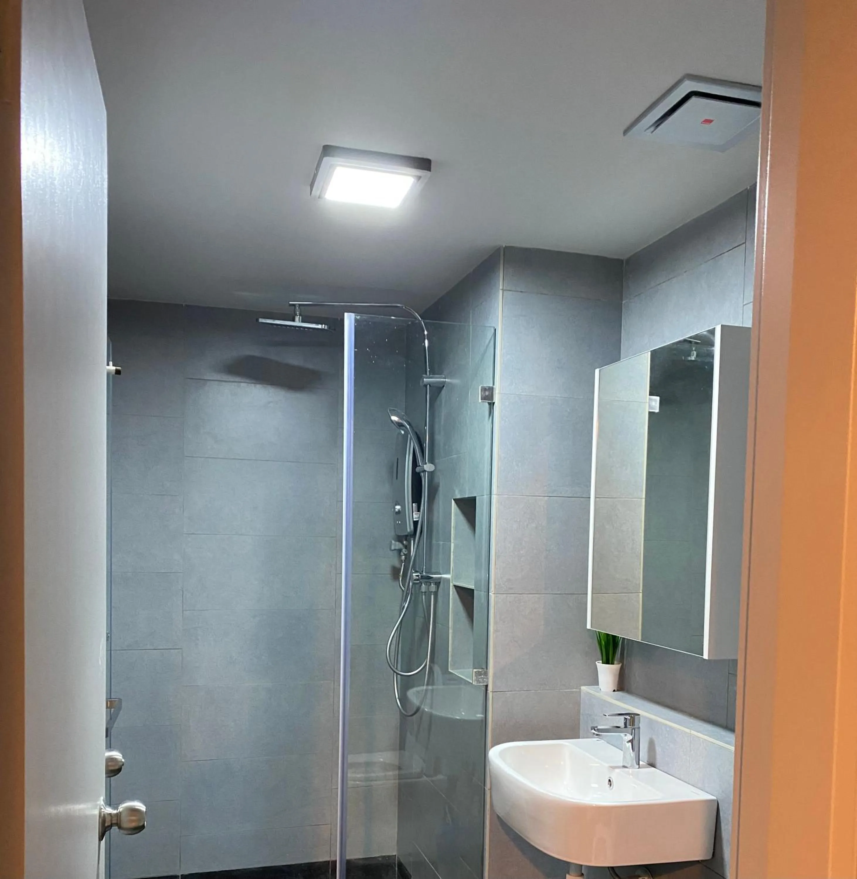 Bathroom in Alawa @ Jesselton Quay Kota Kinabalu