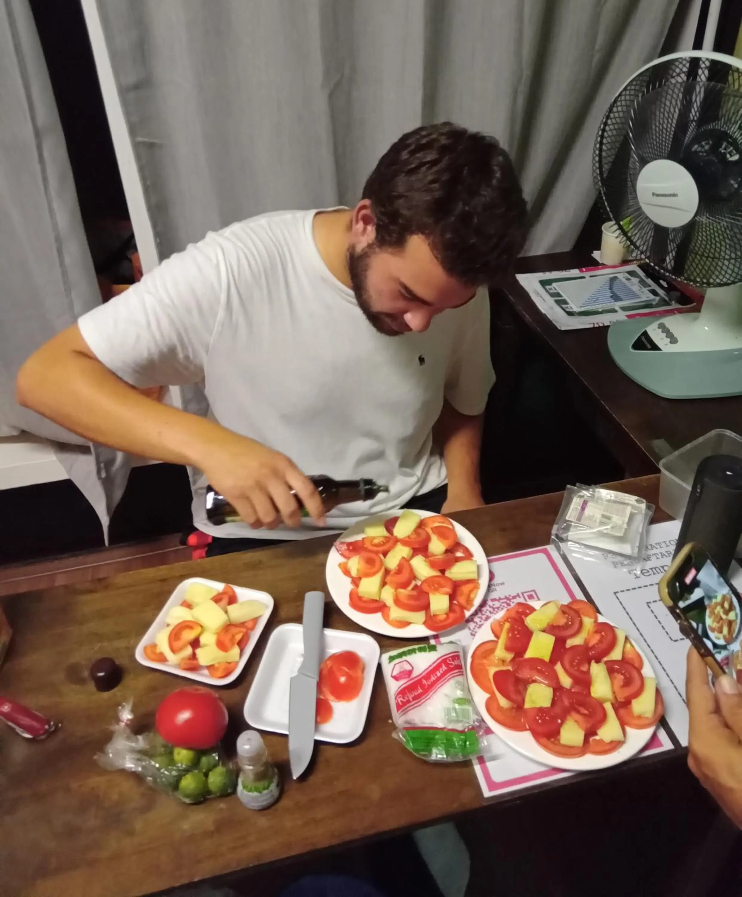 People in TEMPO EXT.