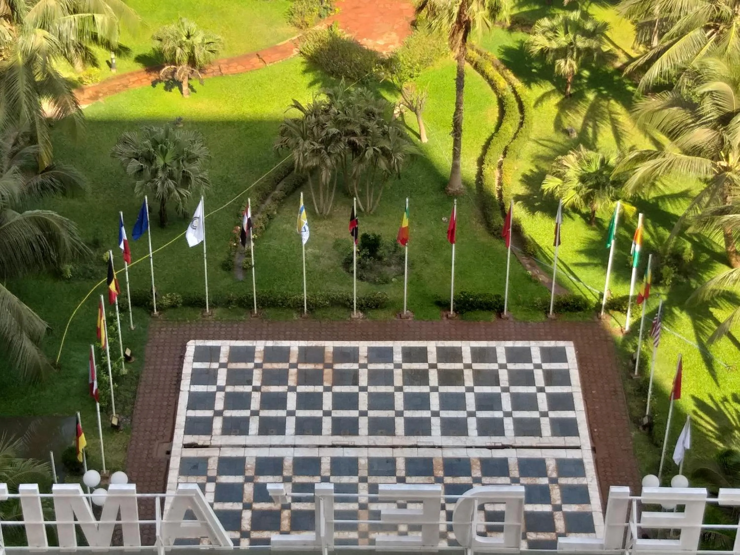 Spring in GRANADA l'Amitié