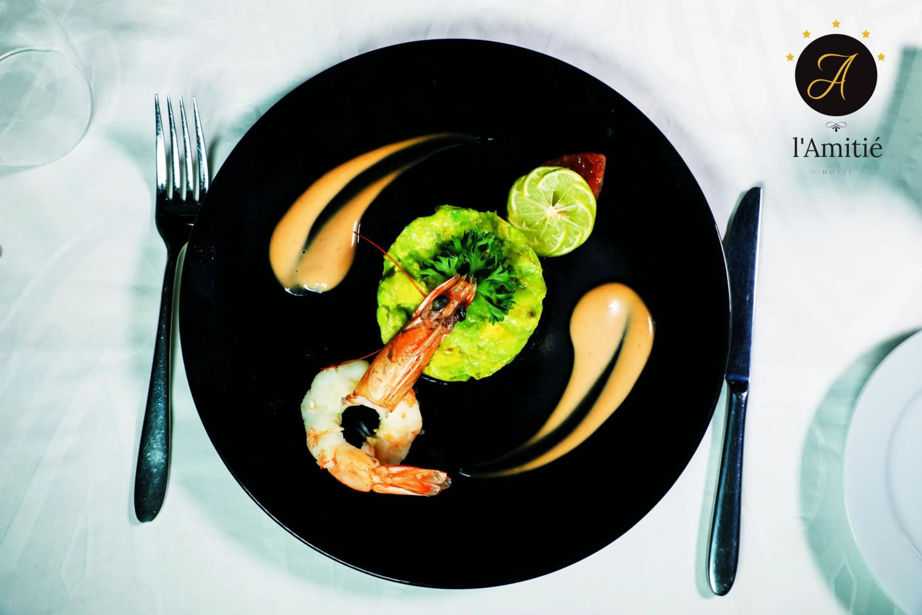 Food and drinks in GRANADA l'Amitié