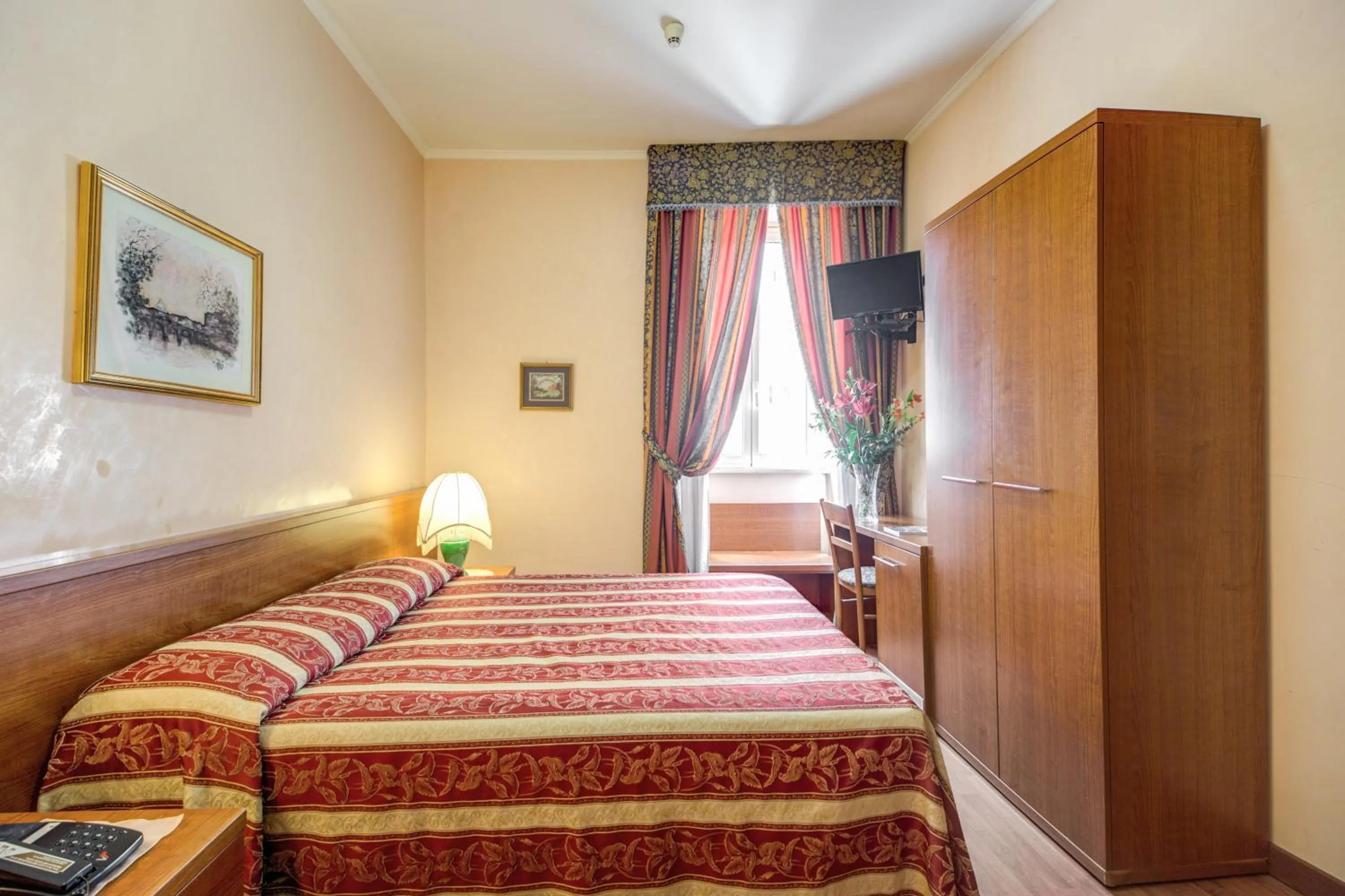 Bed in Buonarroti Home