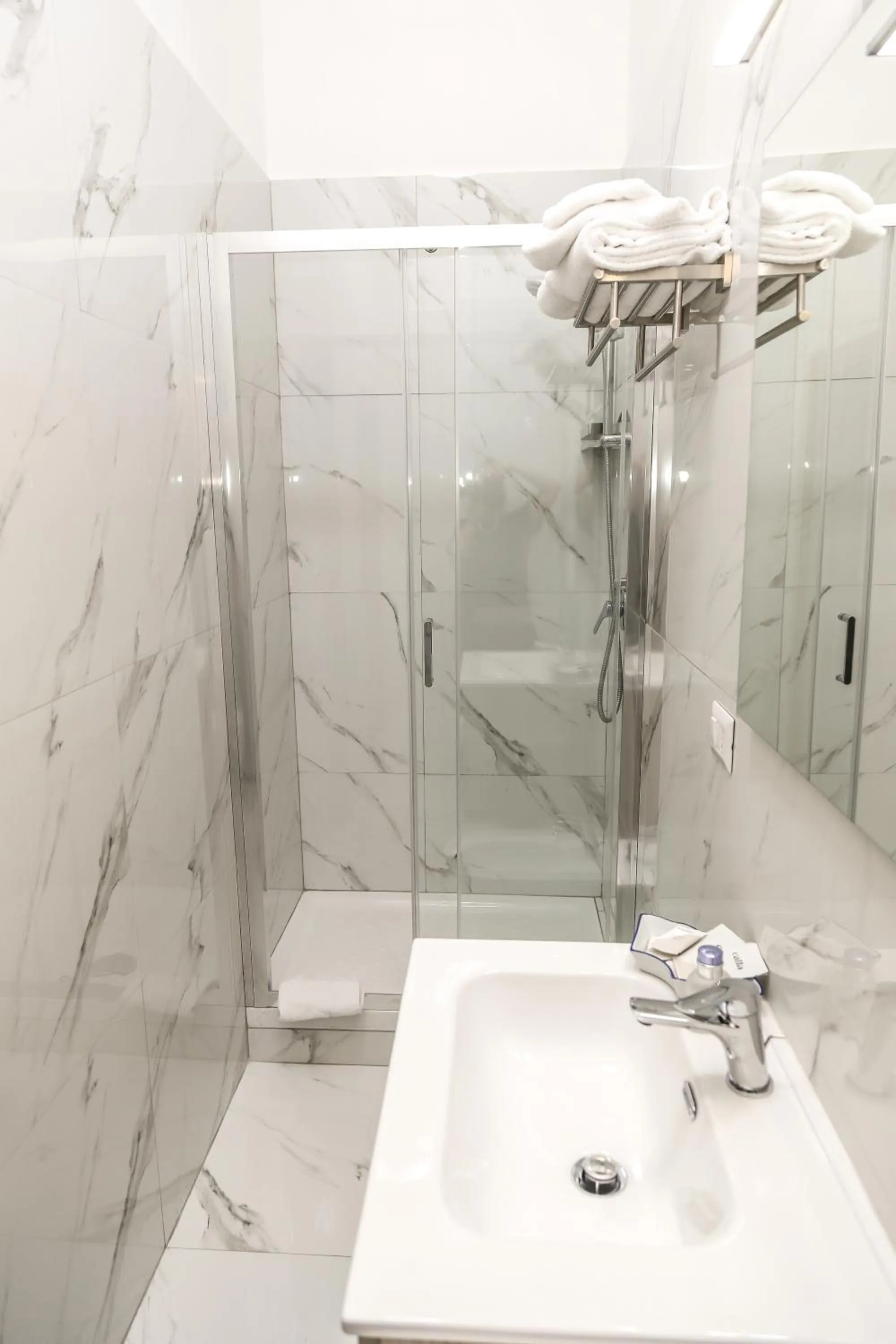 Bathroom in Albergo Athena