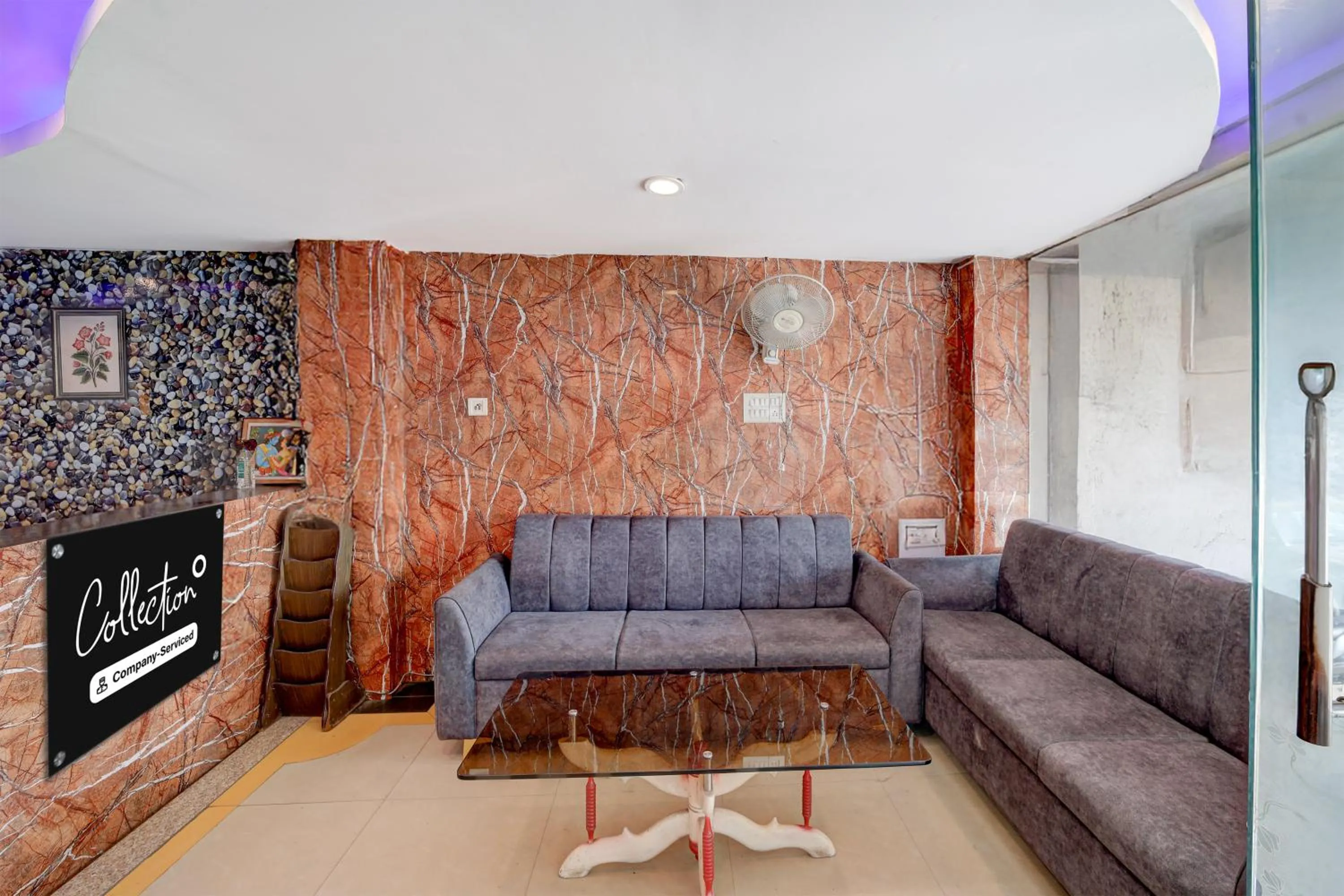 Super Collection O Shahpura Lakeview Formerly Hotel Royal Villa