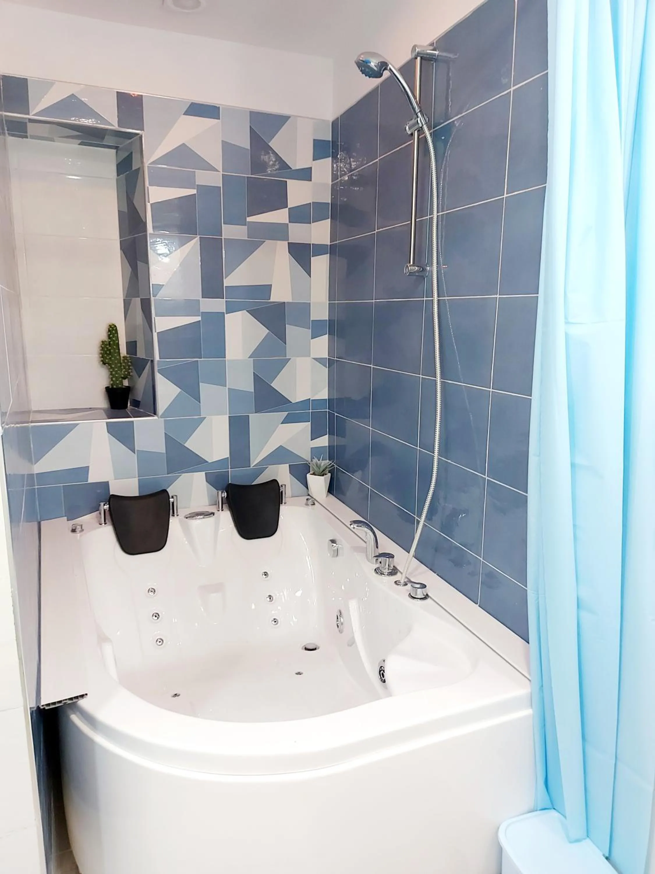 Bleu Bijou Apartment