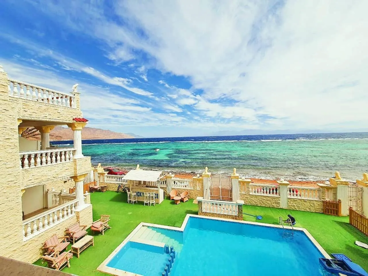 Swimming pool in Lucky palace Dahab