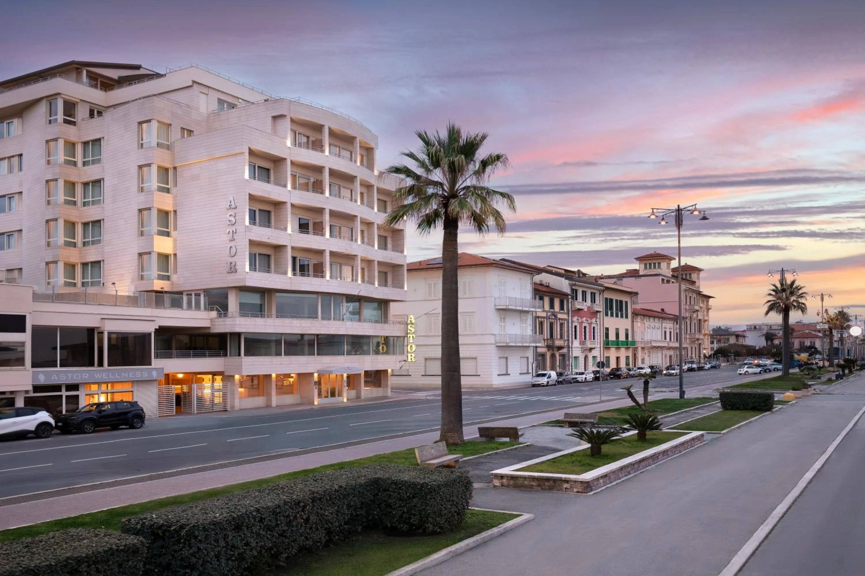 Property building in Hotel Sina Astor