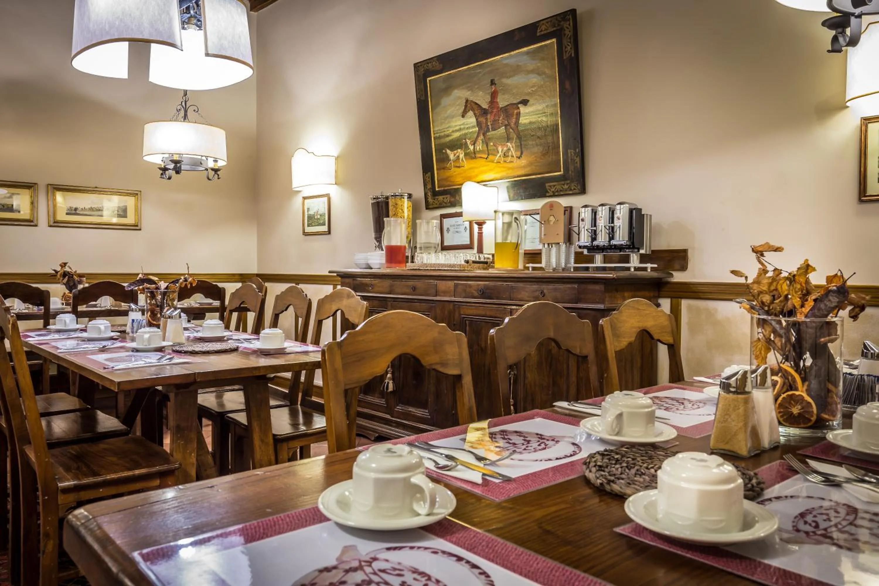 Food and drinks in Hotel Mario's