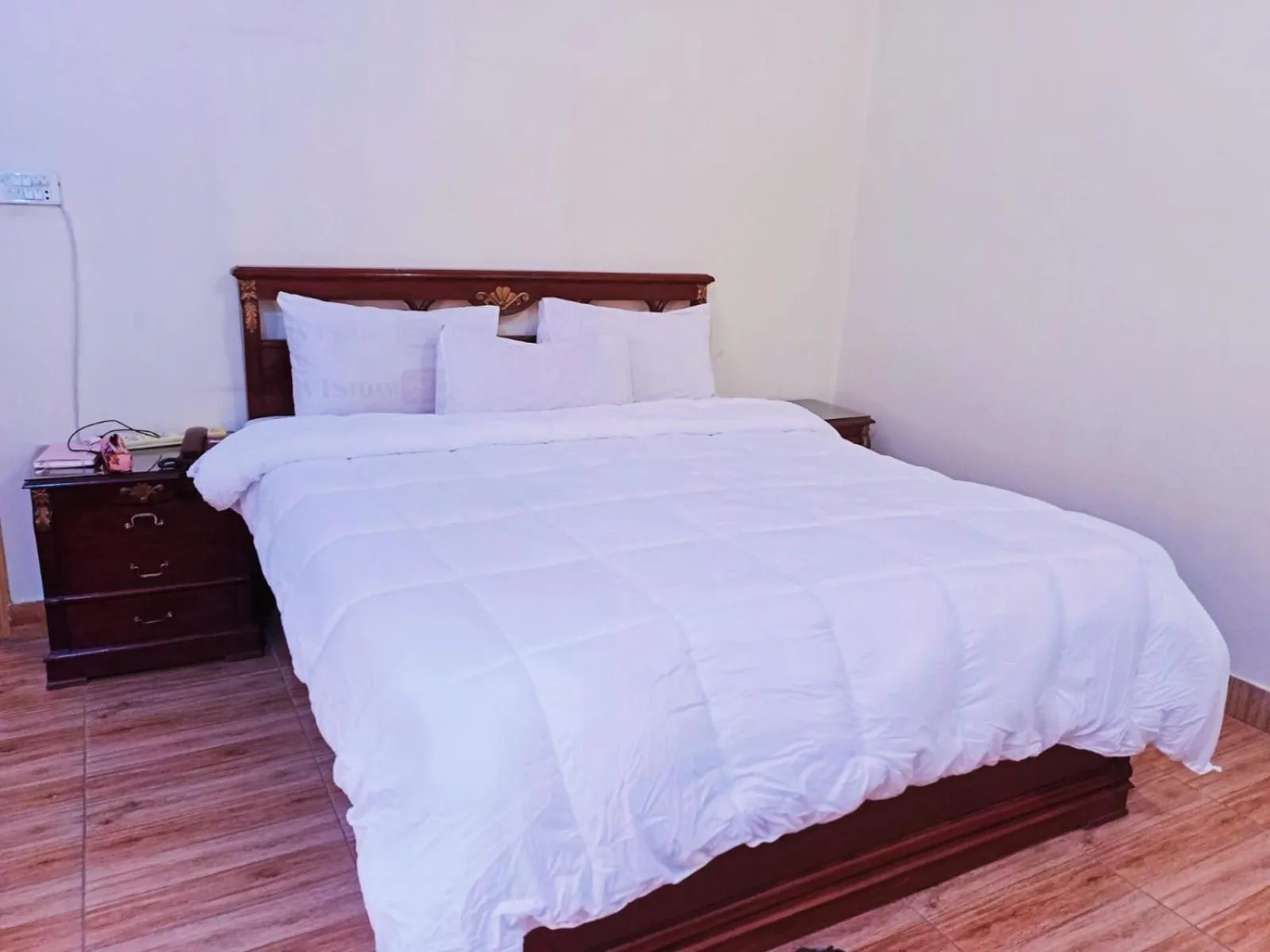 Photo of the whole room, Bed in Luxury Palace Peshawar