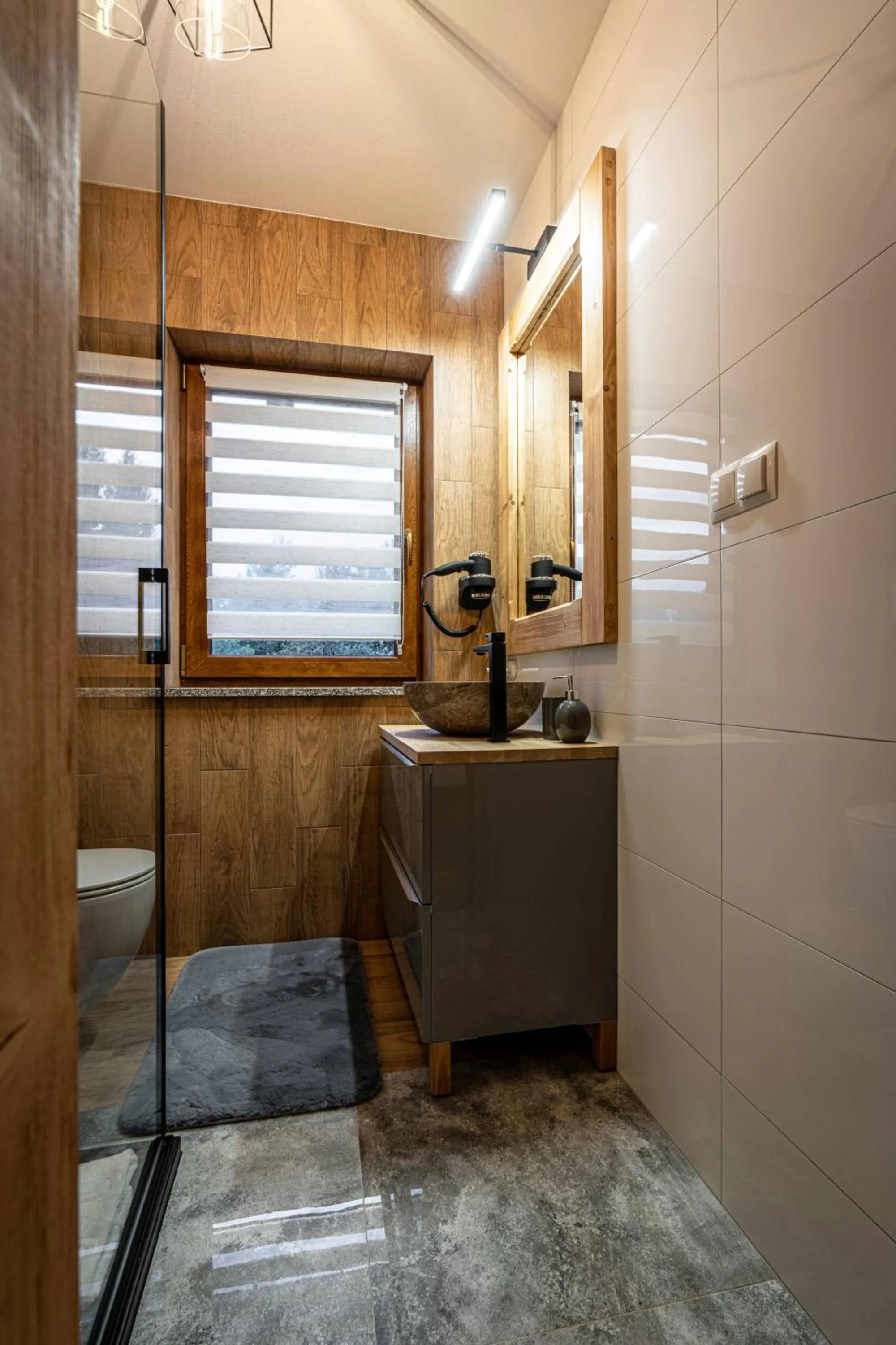 Bathroom in Dworek nad Jałowcami z Jacuzzi