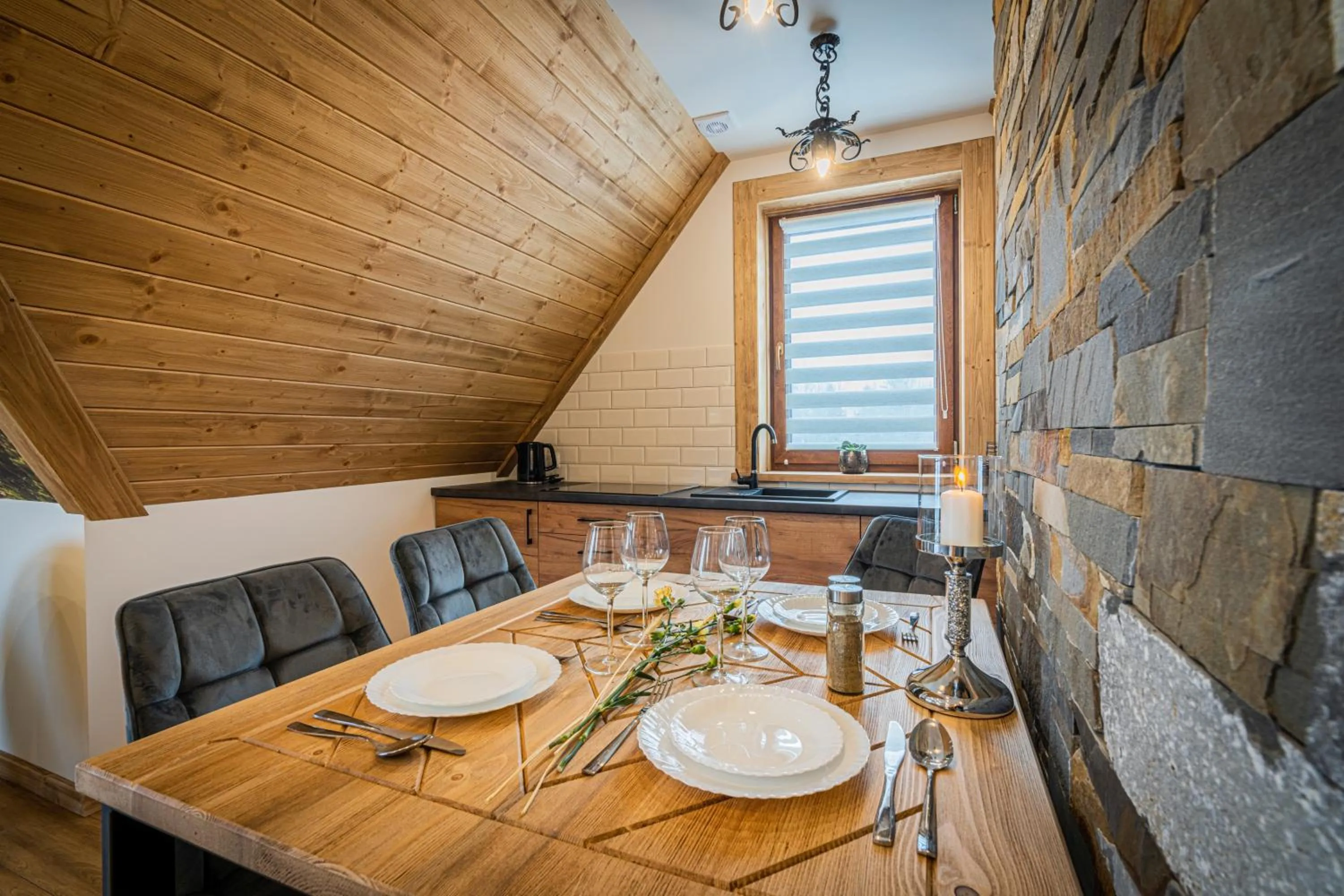 Photo of the whole room in Dworek nad Jałowcami z Jacuzzi