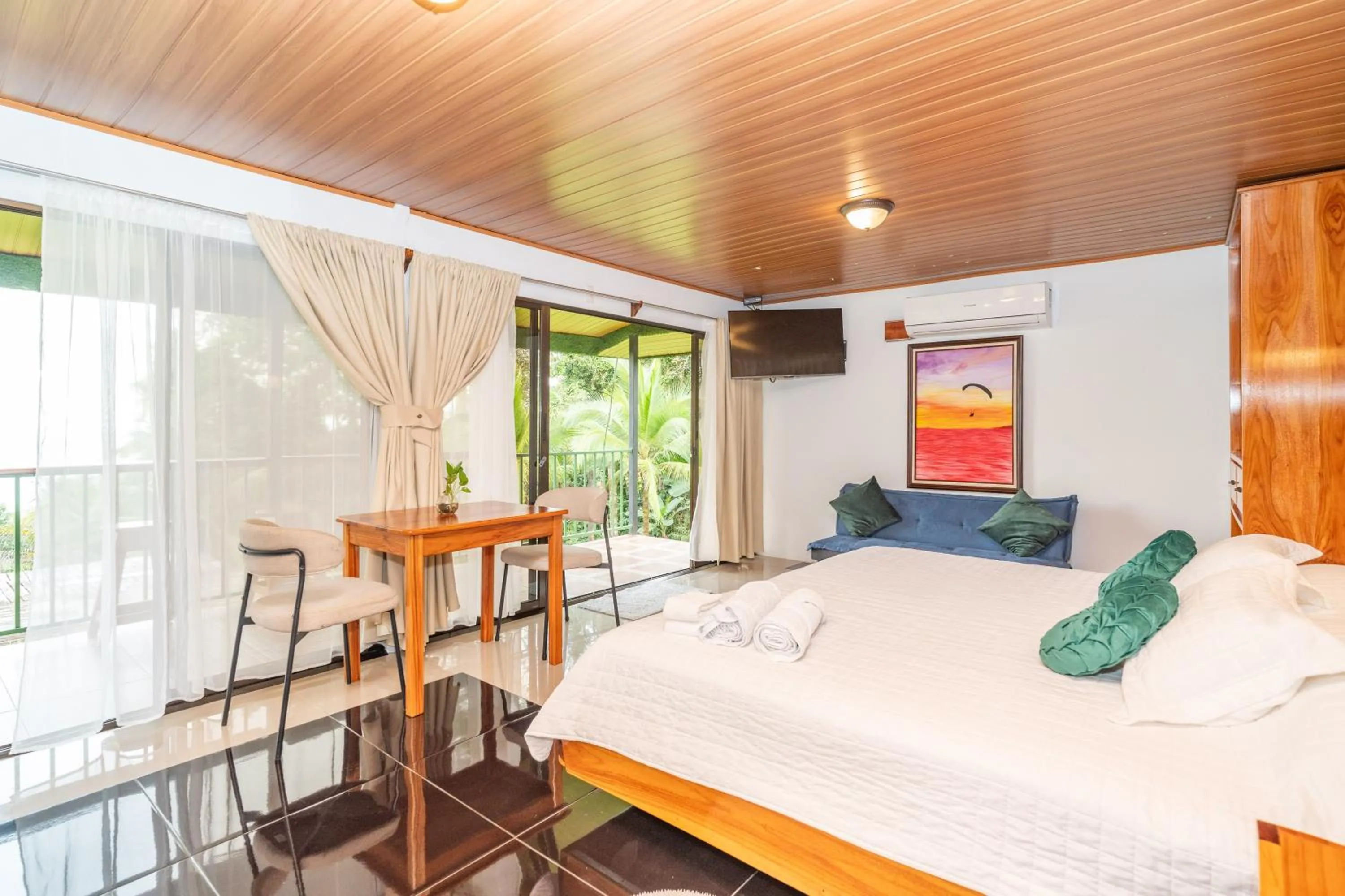 One-Bedroom Apartment in Corcovado Green Cabin & House