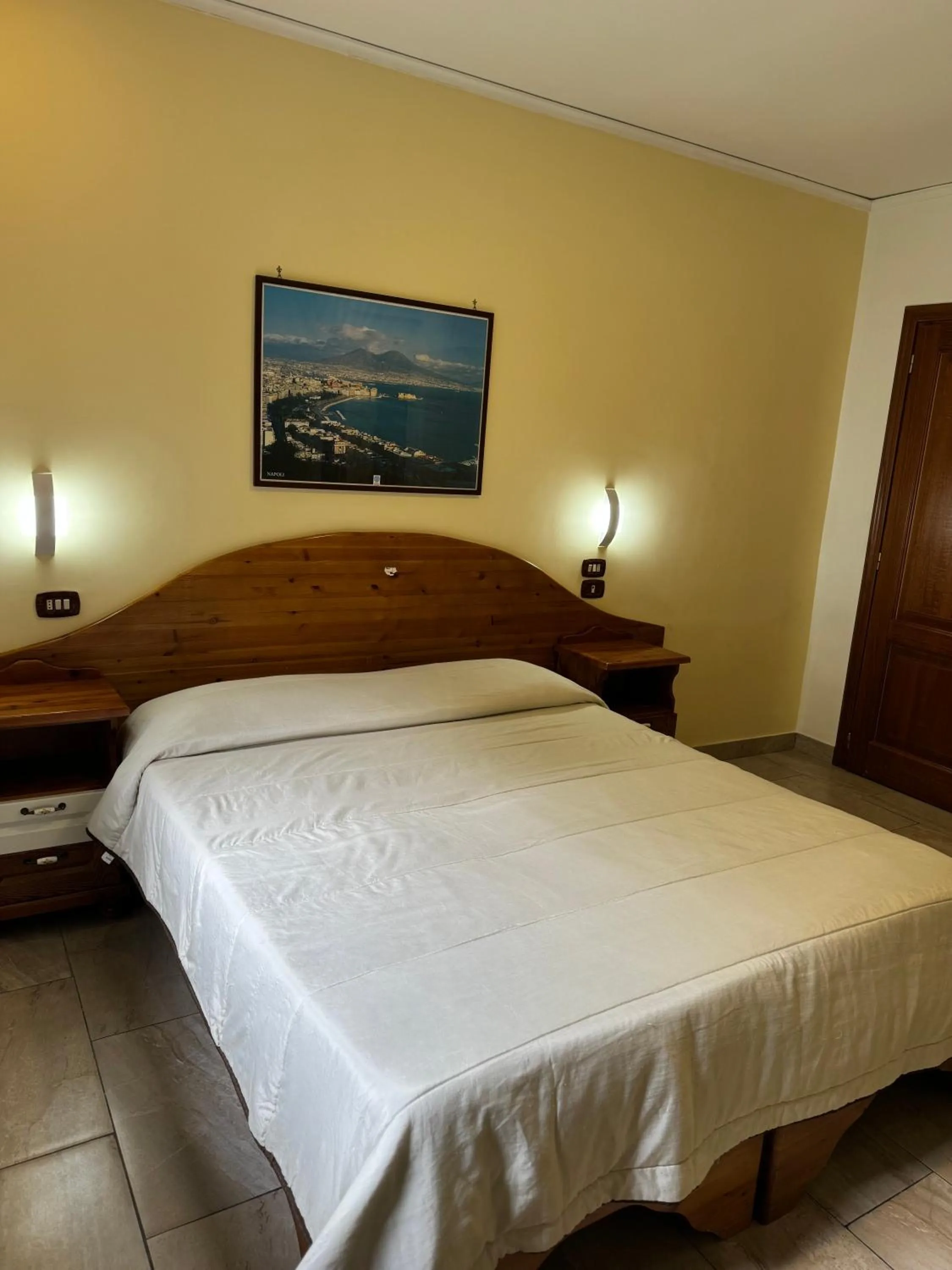 Bedroom, Bed in Hotel Federico II