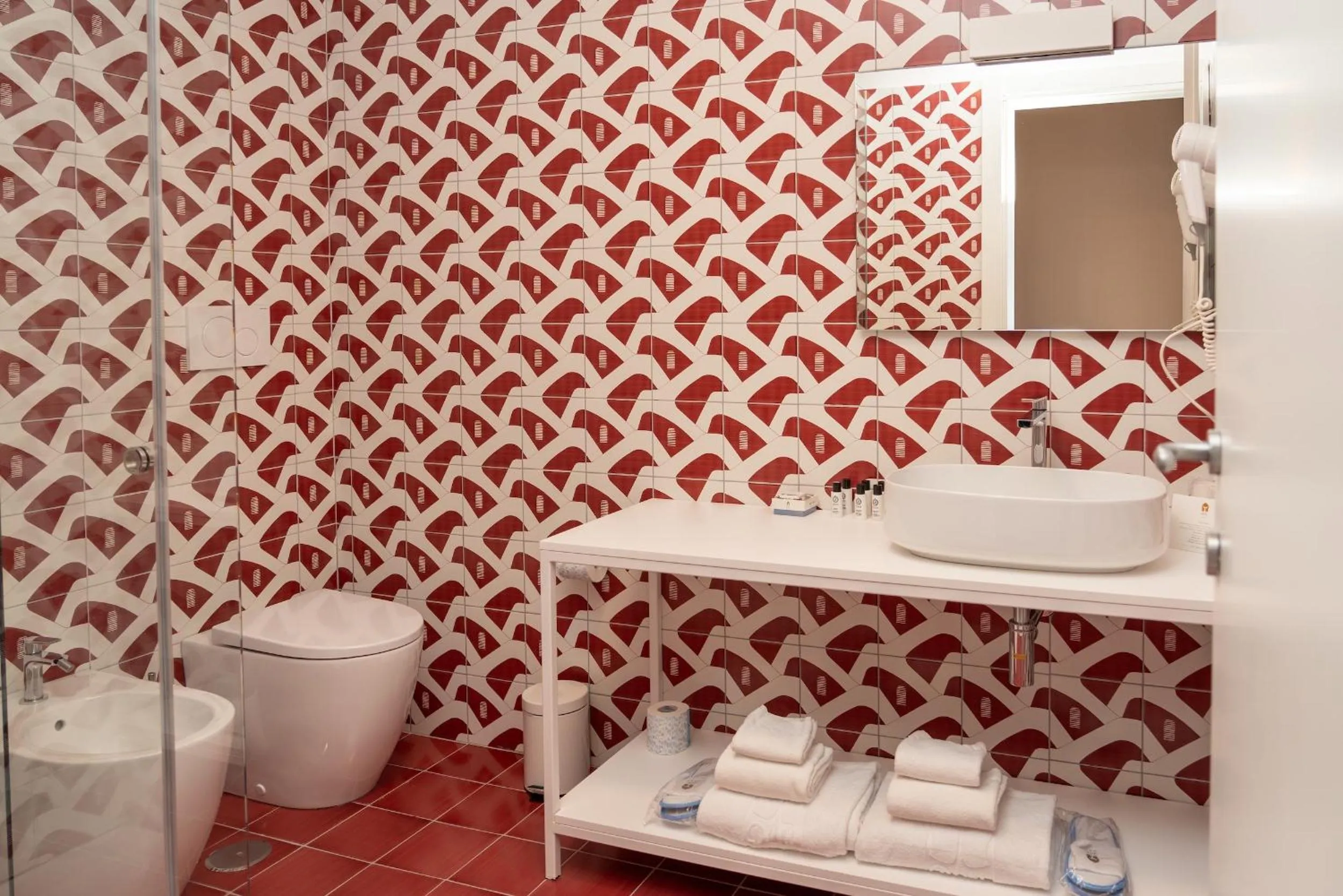 Shower in Hotel Graal